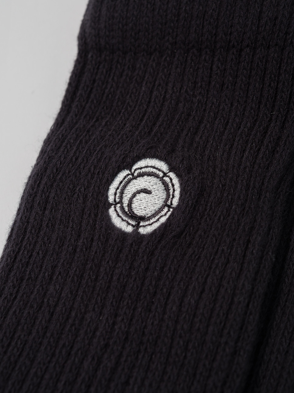 OKADA ICHIMON SOCKS【ブラック】 | 岡田一門 | 岡田准一オフィシャル