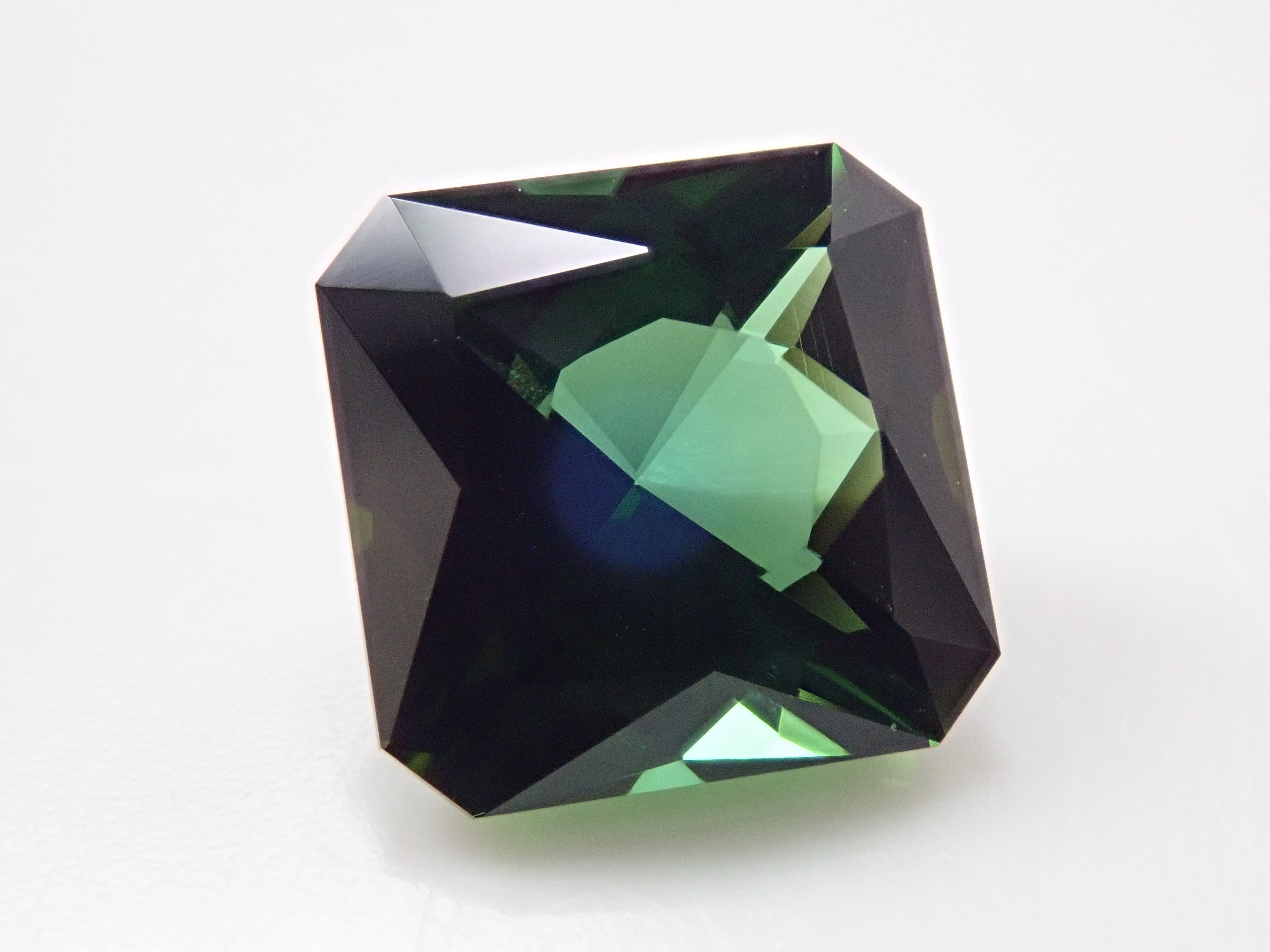 2/20 22時販売】ブラジル産グリーントルマリン 2.144ctルース