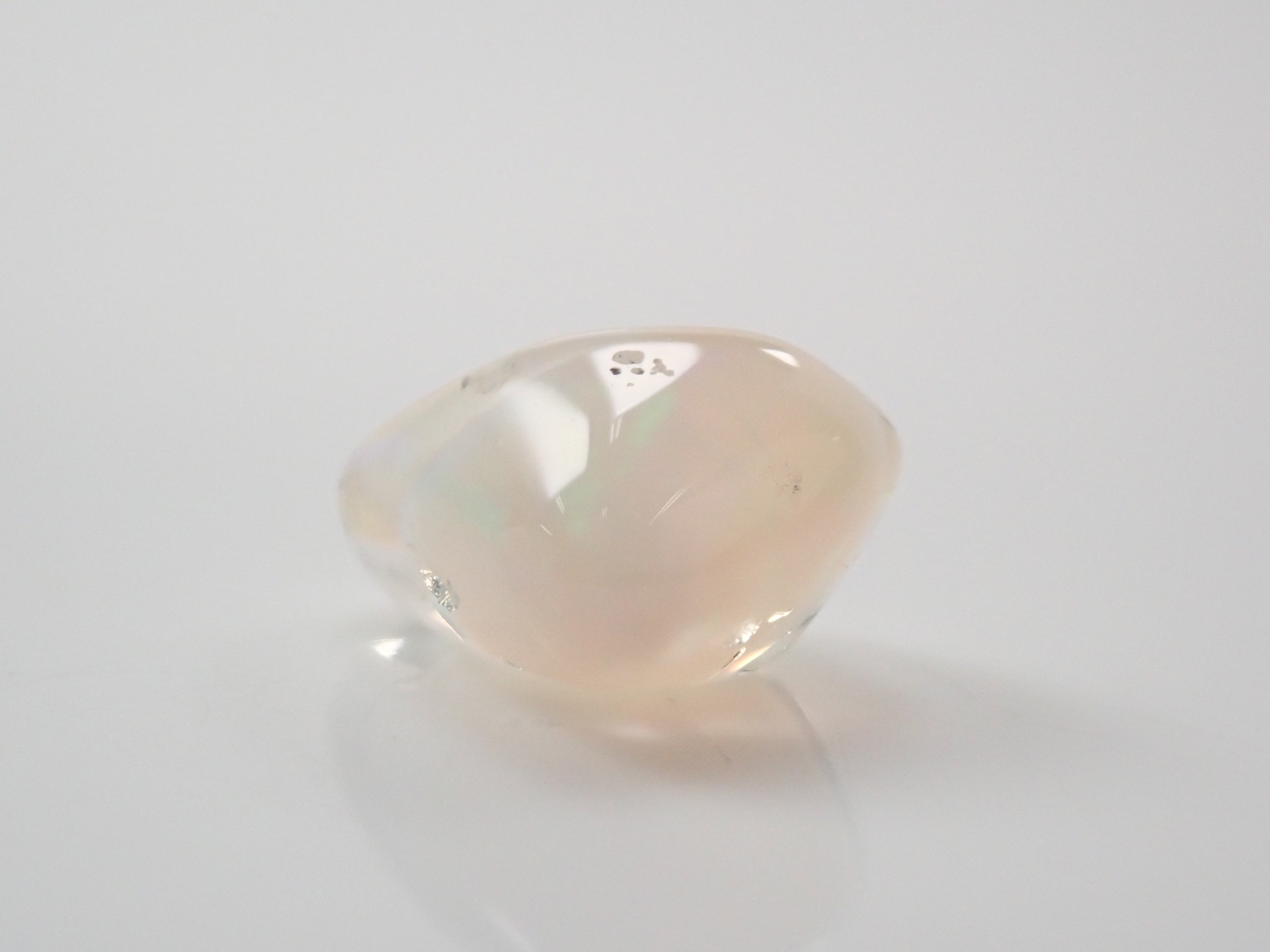 エッグインオパール 0.627ctルース