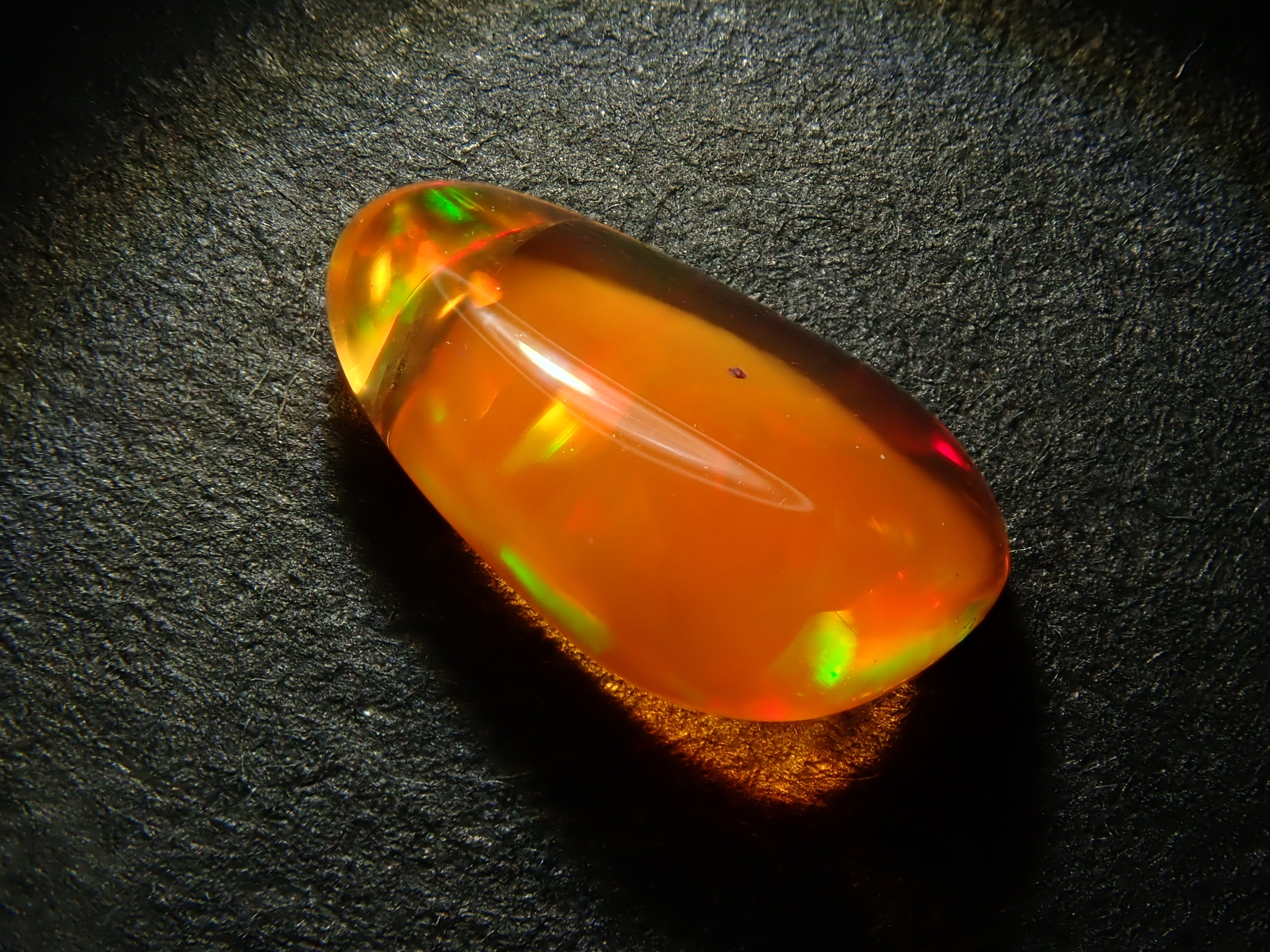 エッグインオパール 0.672ctルース