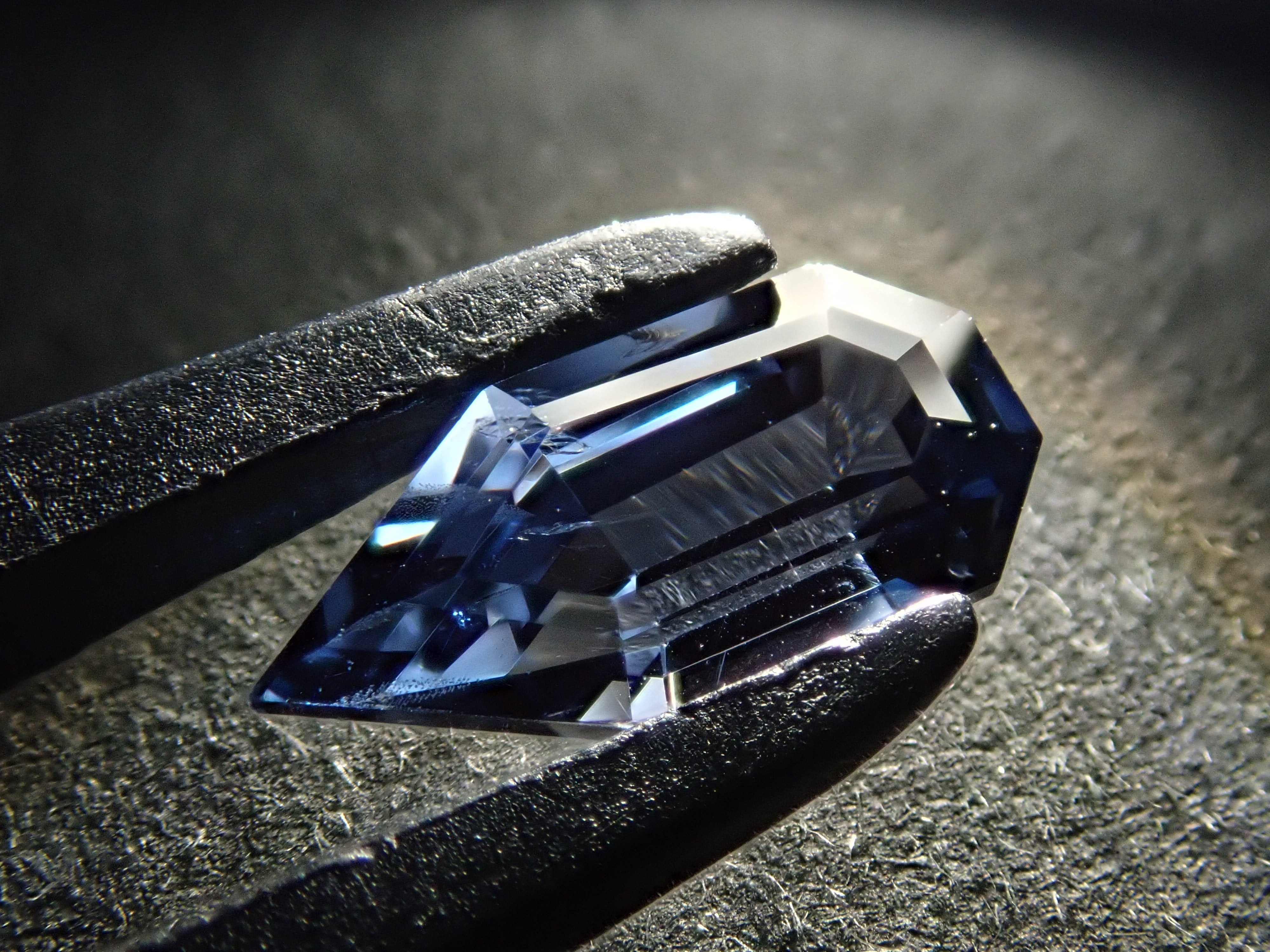 非加熱コバルトスピネル（コバルトブルースピネル） 0.740ctルース