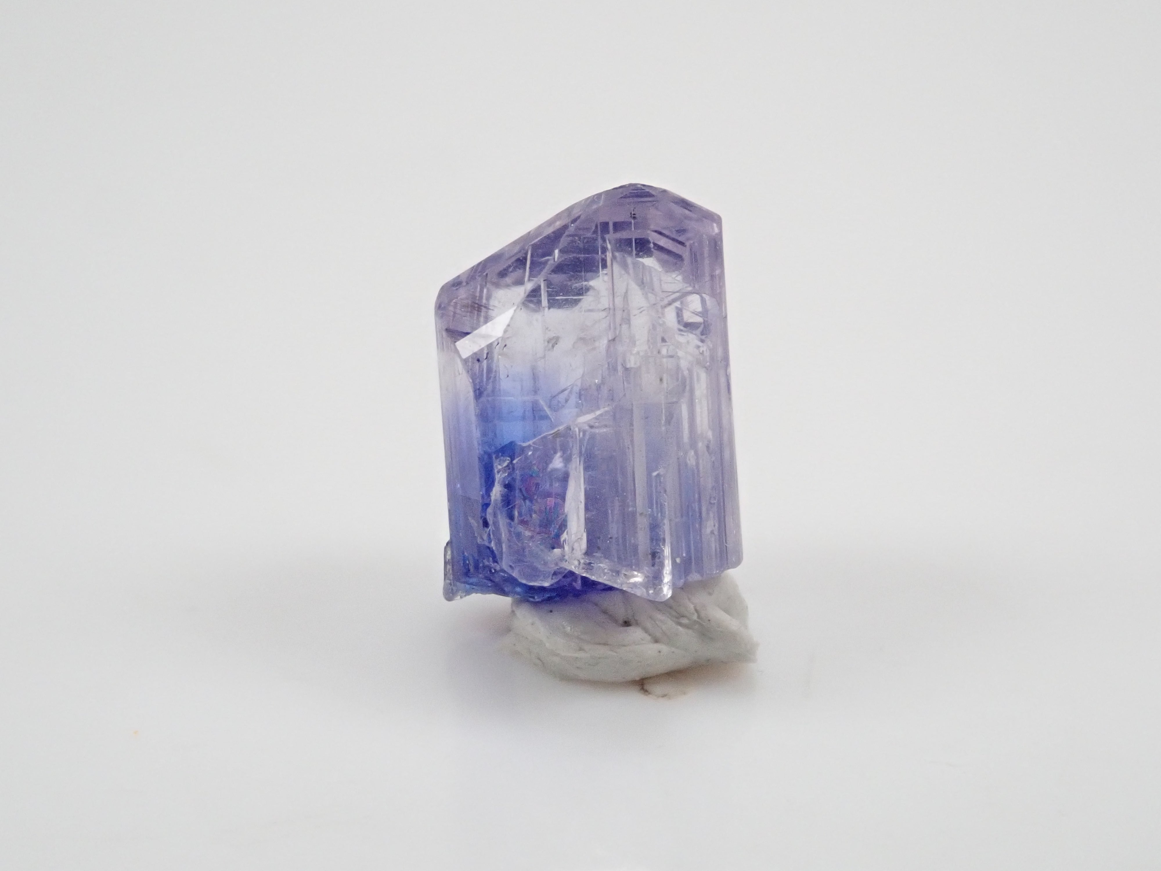 タンザニア産バイカラータンザナイト 2.750ct原石