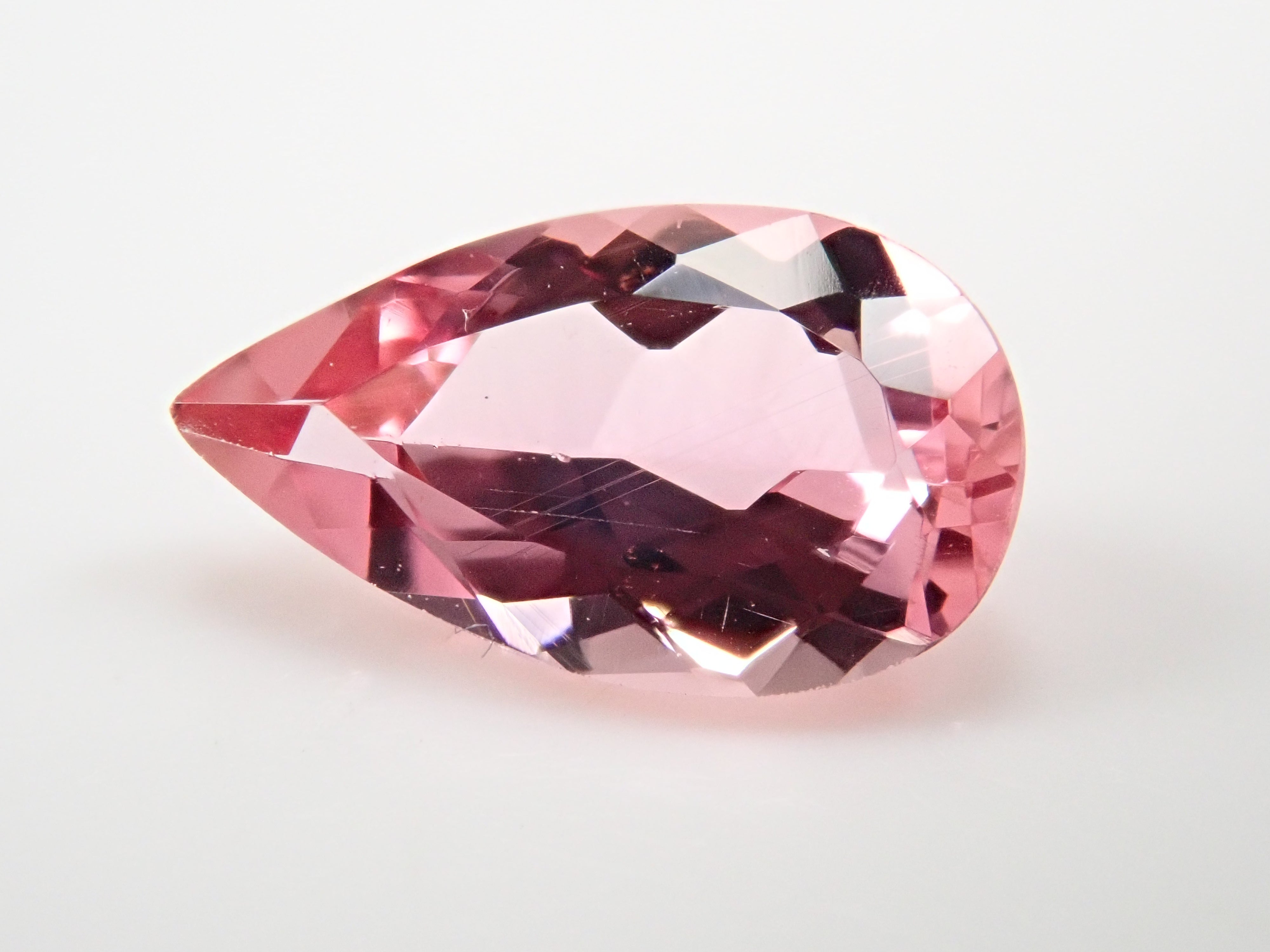 ブラジル産非加熱ピンクインペリアルトパーズ（シェリーピンク） 0.931