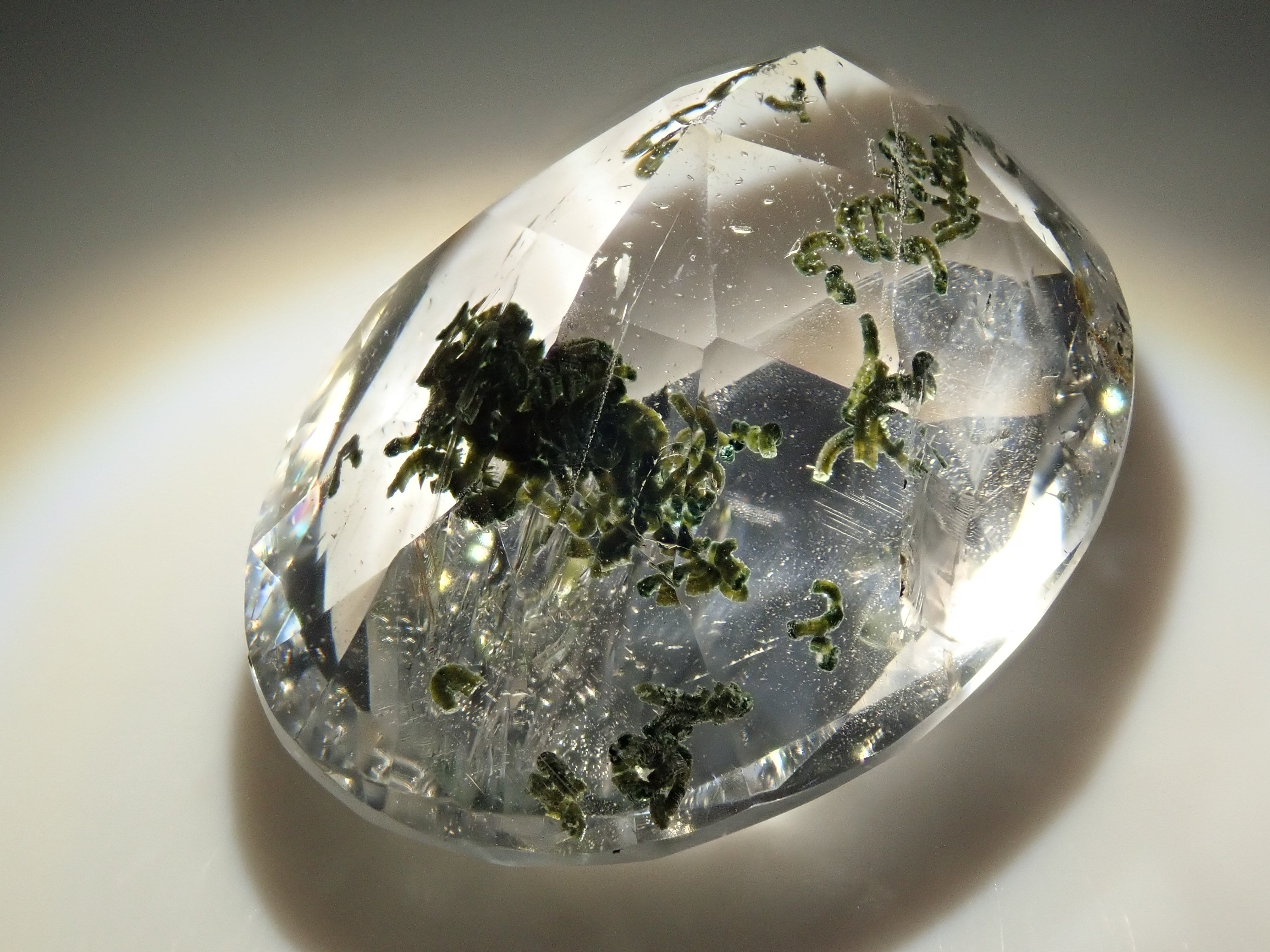 ブラジル産クロライトインクォーツ 27.725ctルース