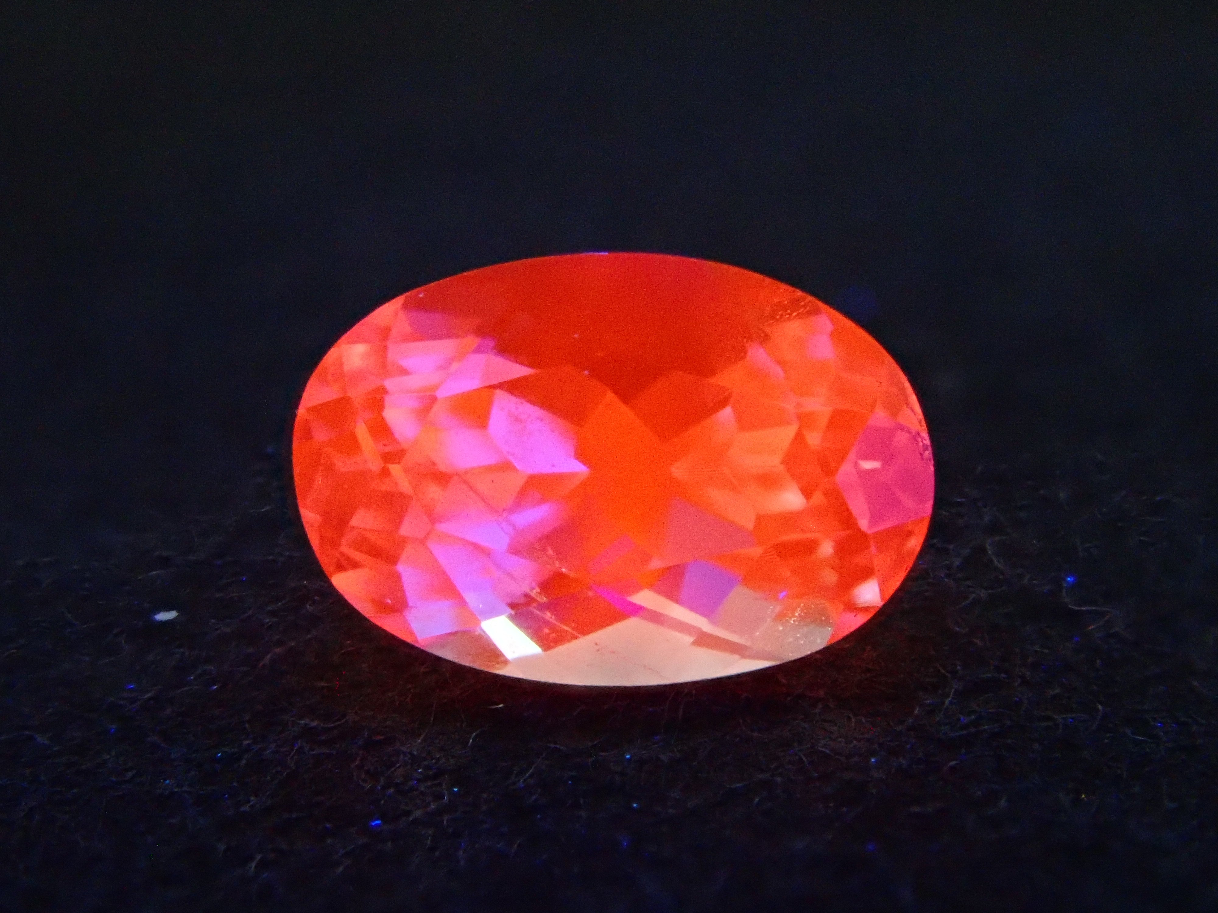 タンザニア産マグネシオアキシナイト 0.357ctルース