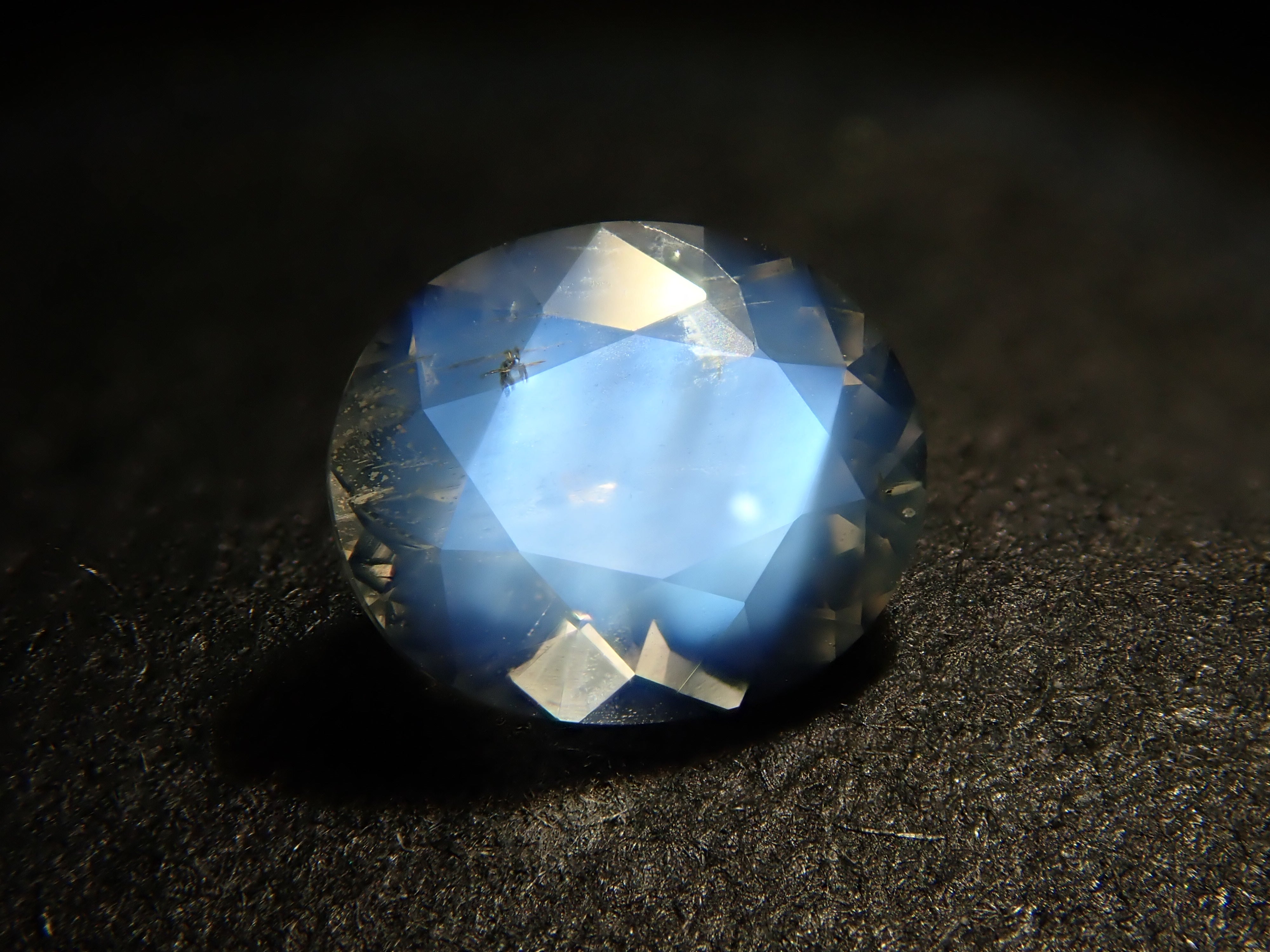 スリランカ産ムーンストーン 0.298ctルース