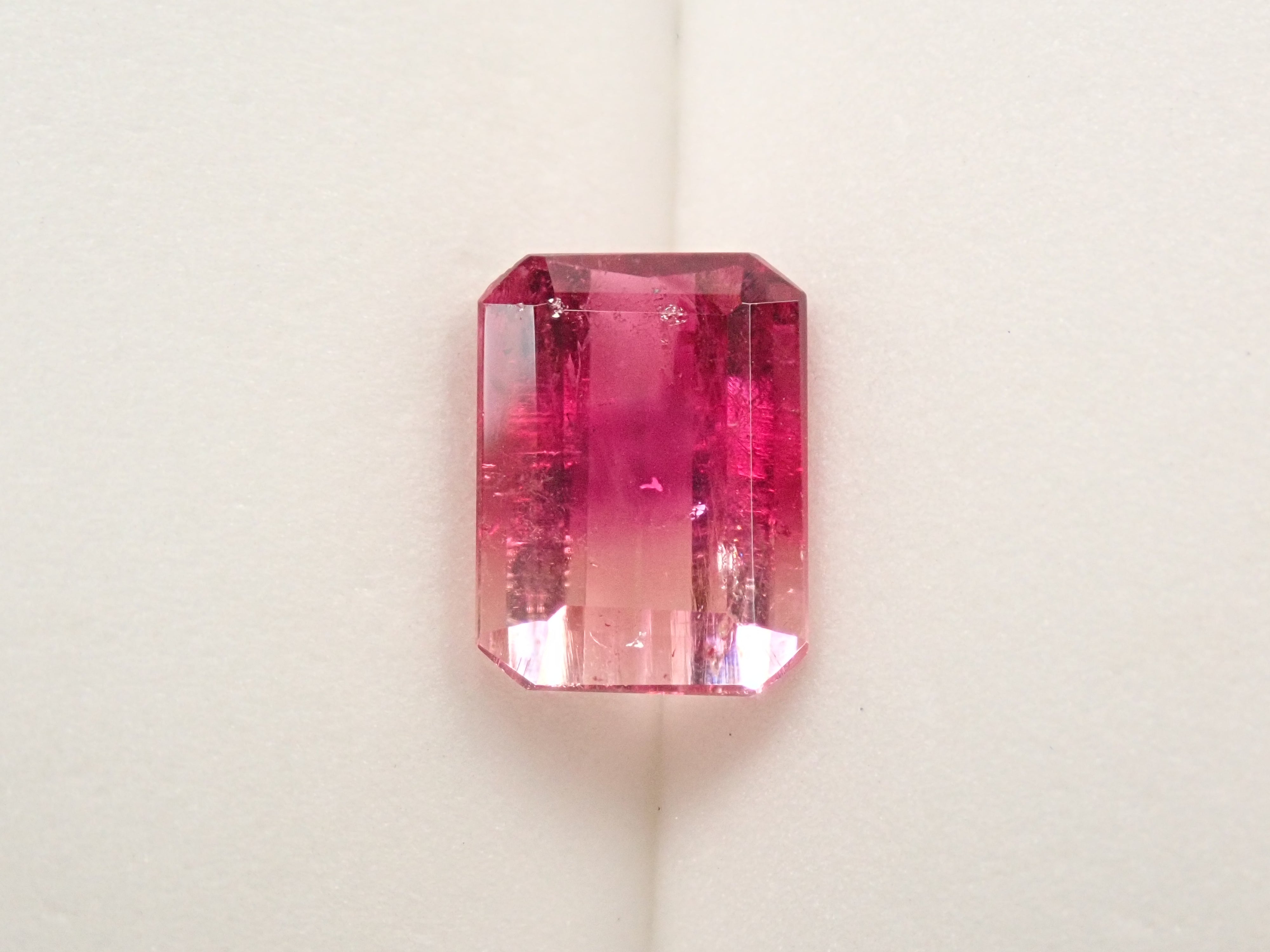 アフガニスタン産バイカラートルマリン（通称名：バイカラールベライト