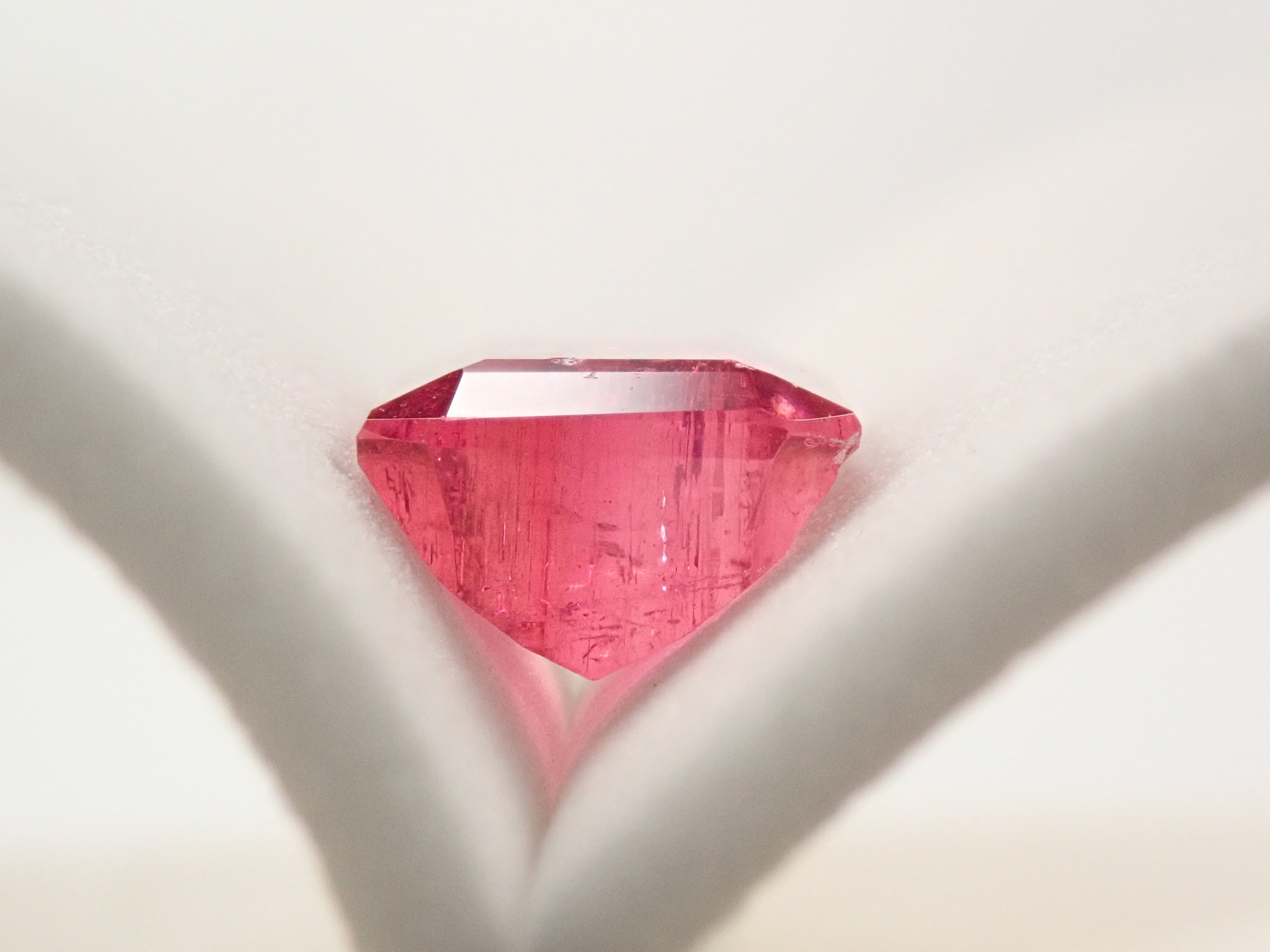 アフガニスタン産バイカラートルマリン（通称名：バイカラールベライト