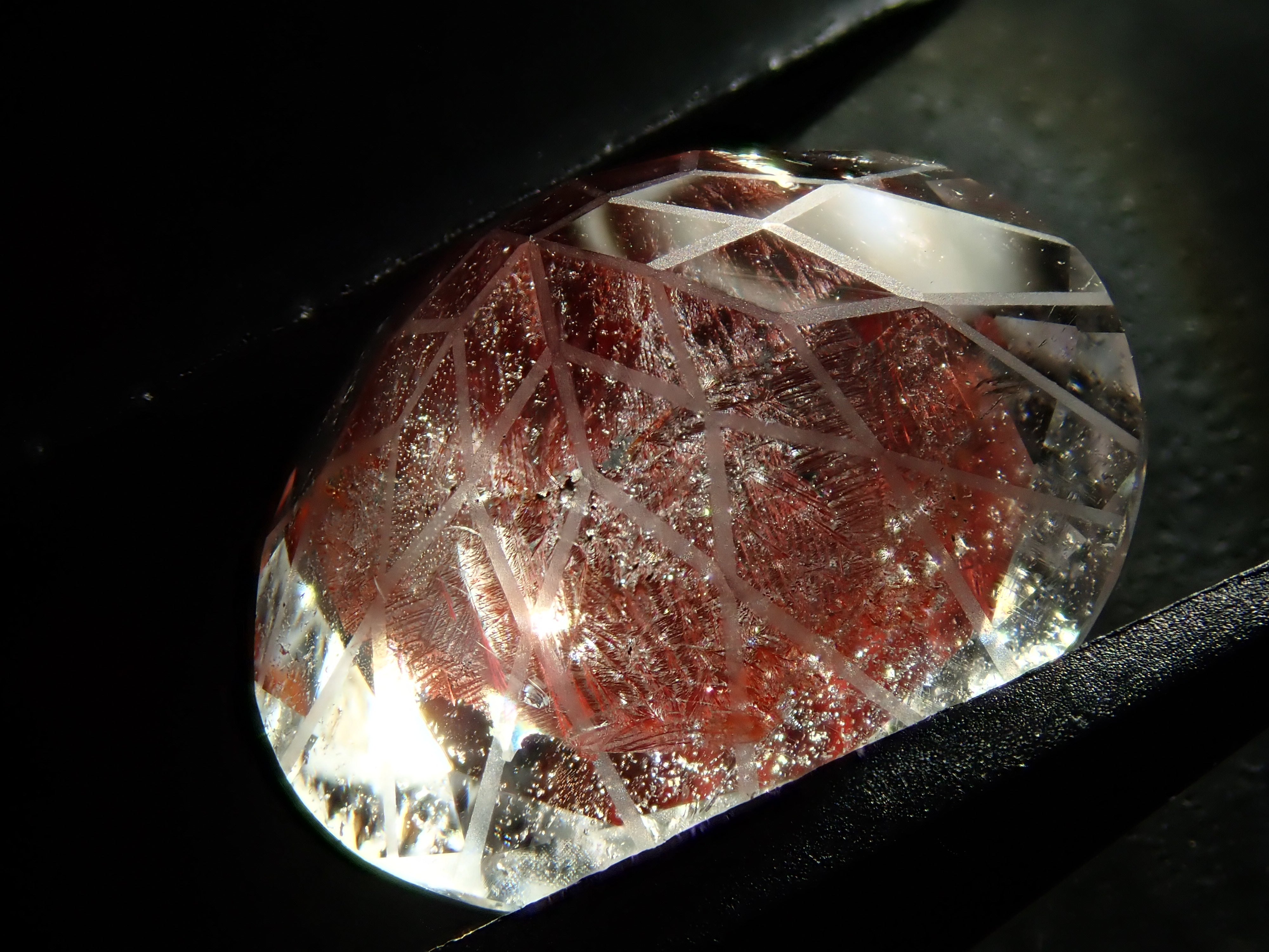 ライモナイトインクォーツ（オーロラクォーツ） 7.281ctルース