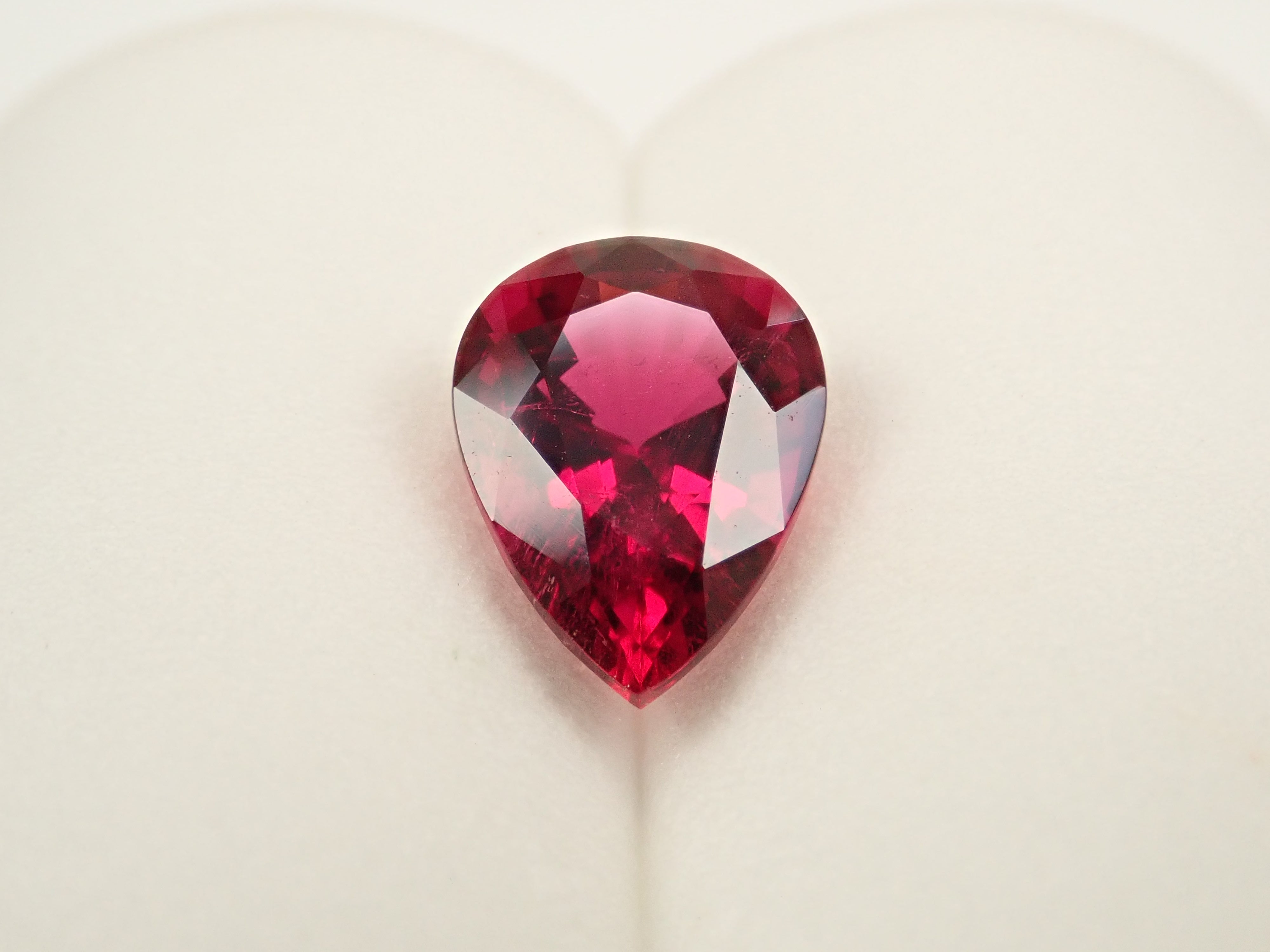 ブラジル産ルベライト 4.078ctルース