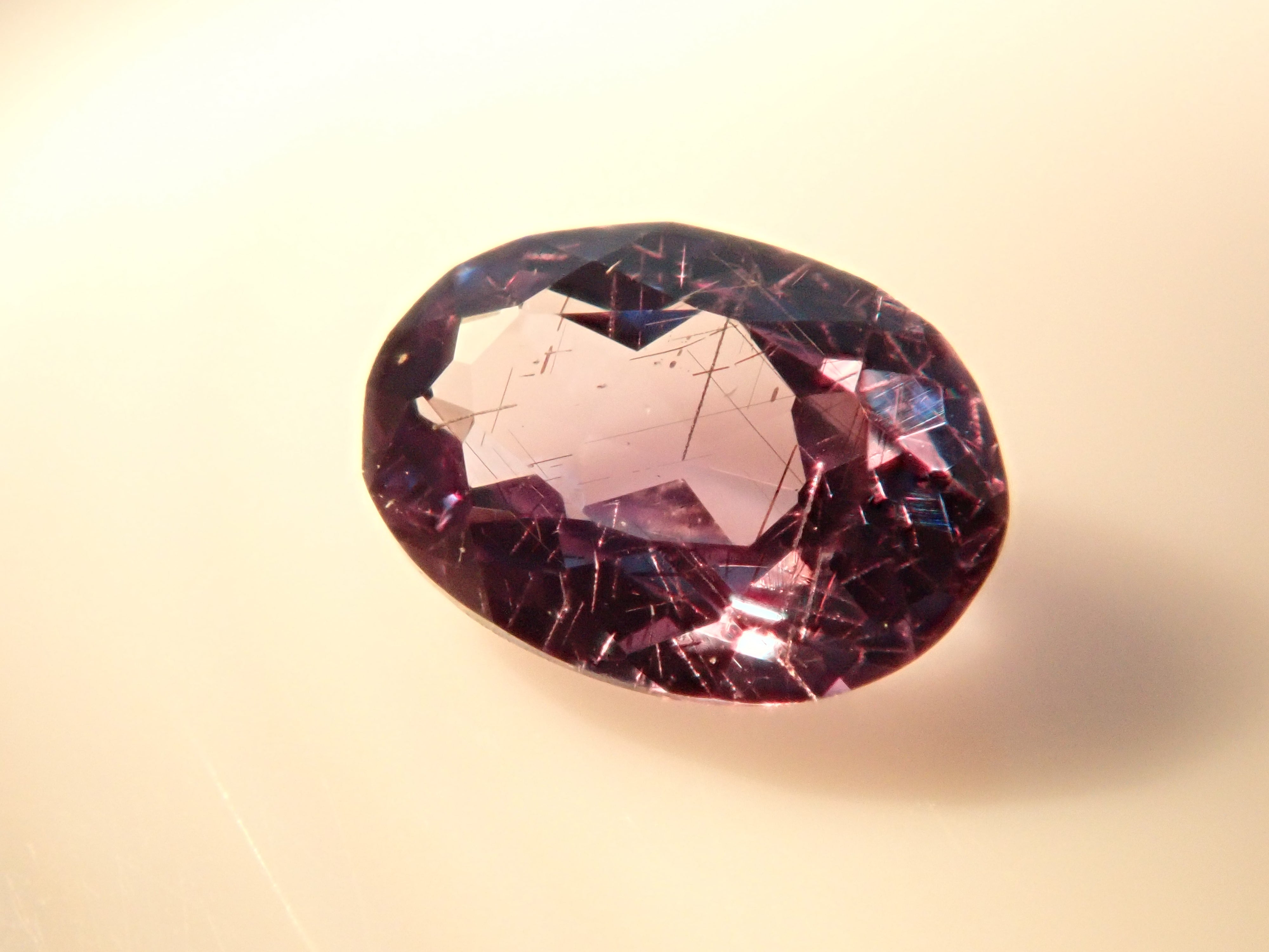 ベキリーブルーガーネット（カラーチェンジガーネット） 0.163ctルース