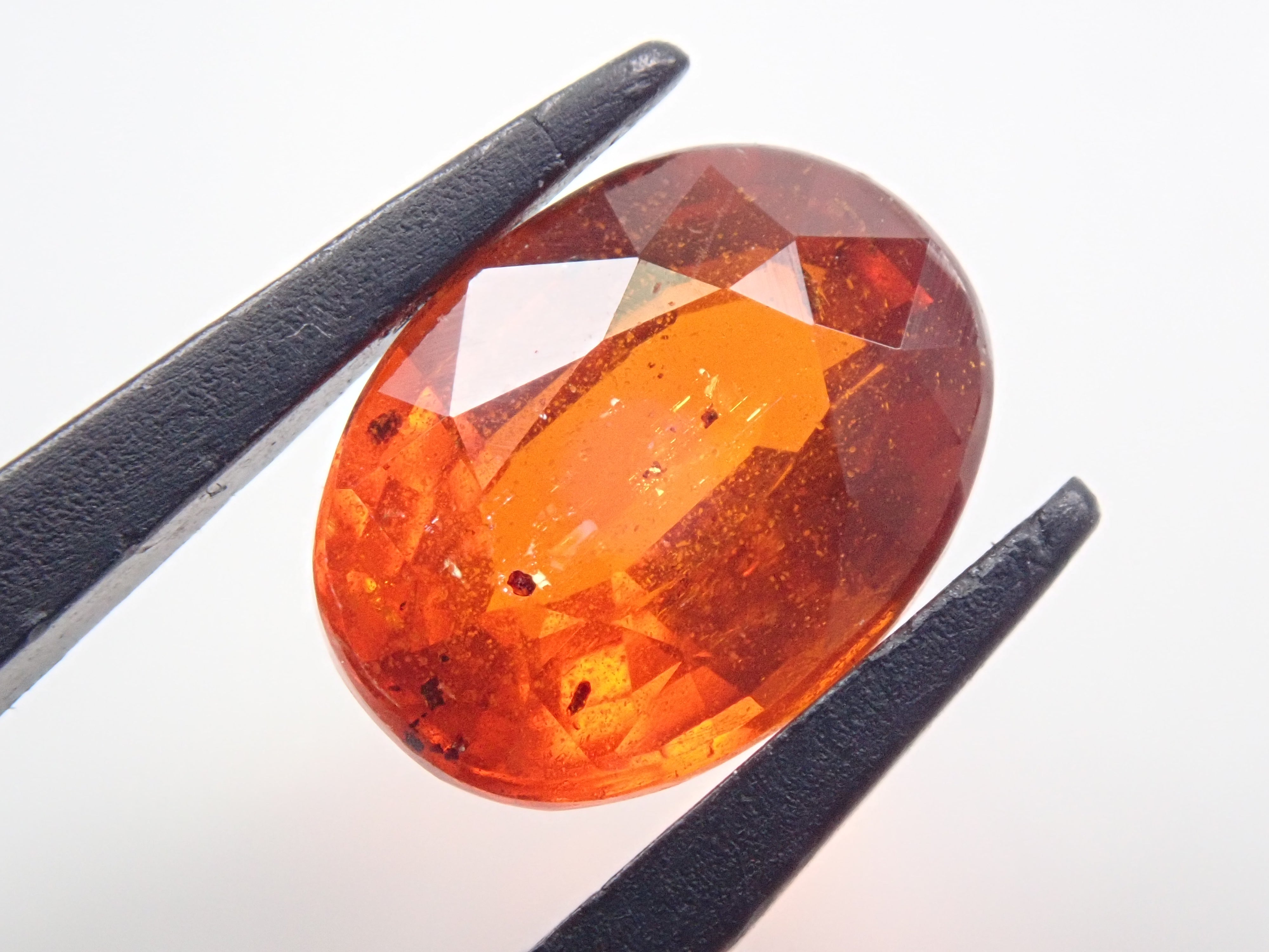 タンザニア産オレンジカイヤナイト 1.710ctルース