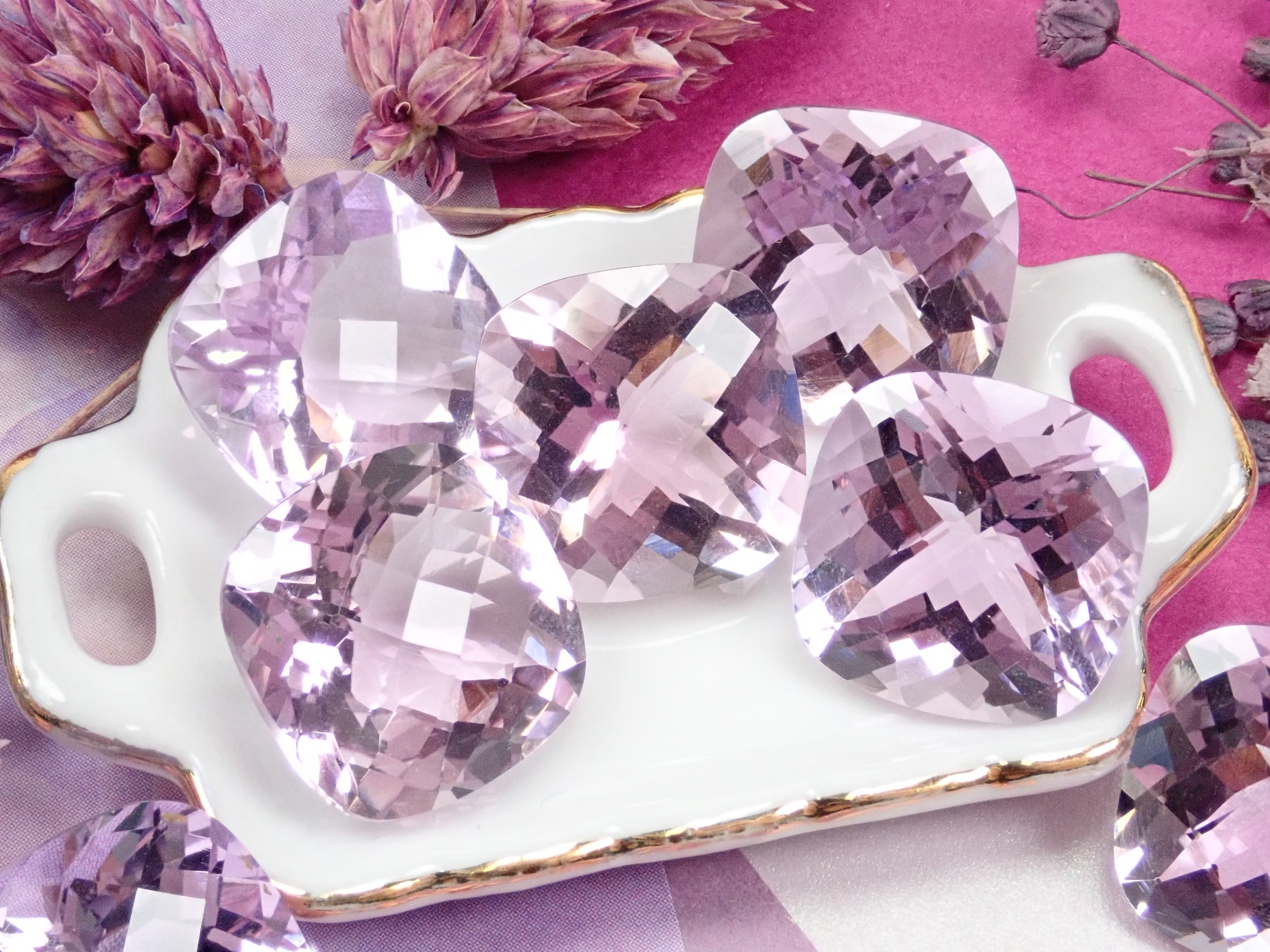 ピンクアメジスト1石（チェッカーボードカット,約10ct,14×14mm）《複数