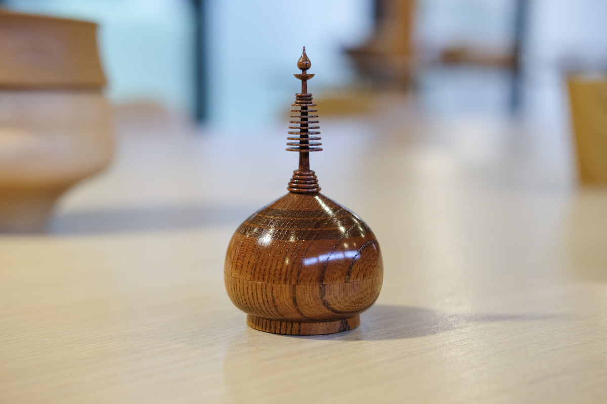 山中漆器の「加飾挽き」が凄い！ 1mmのズレも許されない職人技に