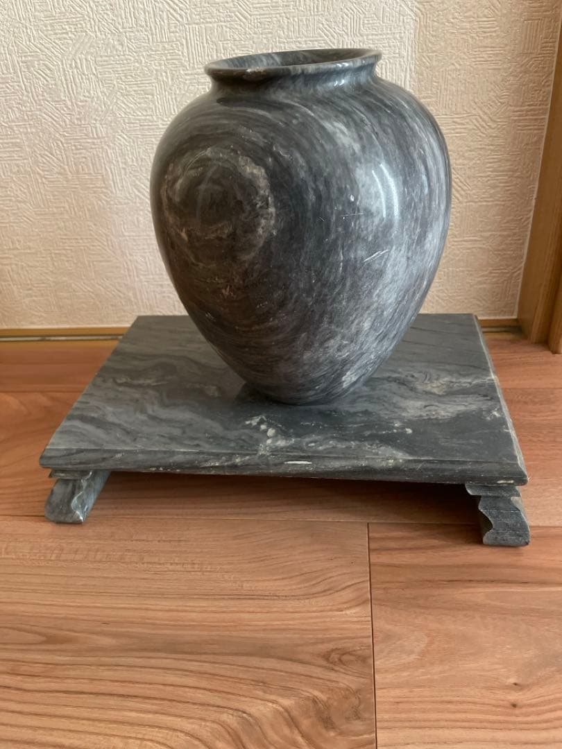 グレー大理石製花瓶 大理石 花瓶 山水画風 - メルカリ