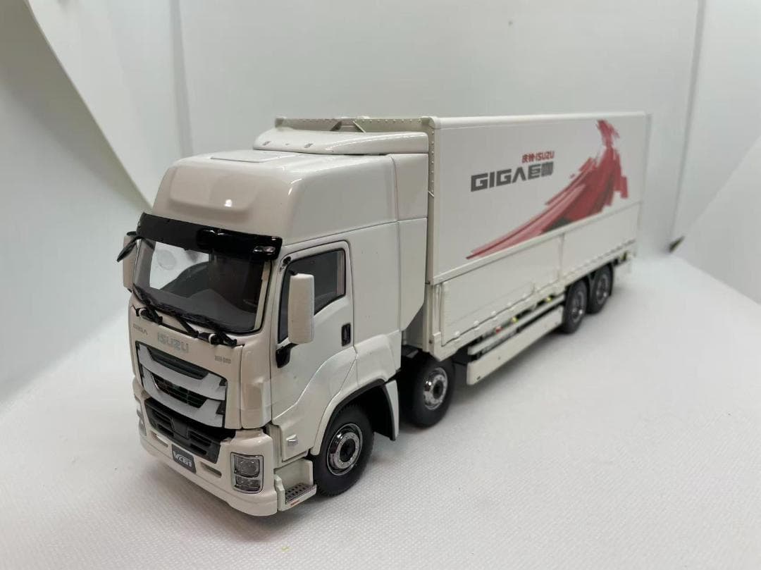 11R-010 いすゞ 1/32 ギガ ISUZU GIGA ホワイト Amazon | いすゞ ギガ ミニカー トラック 白 ホワイト ISUZU GIGA 1/43