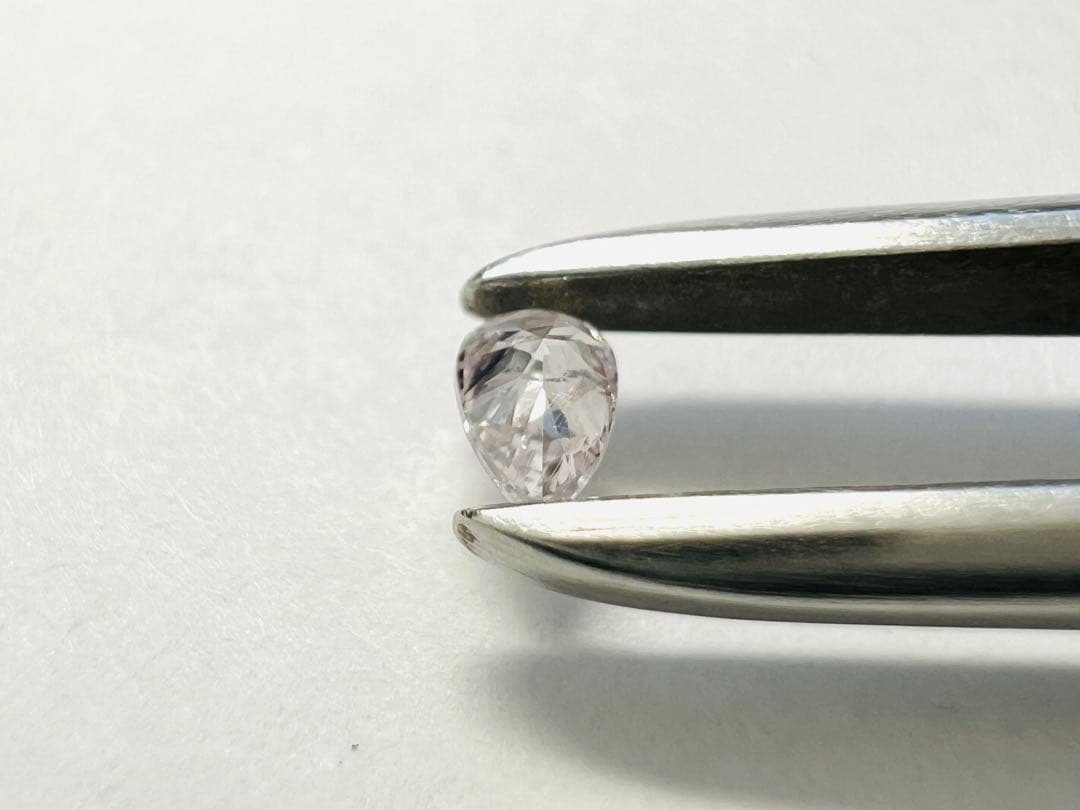 0.097ct 天然ピンクダイヤモンド LIGHT PURPLISH PINK