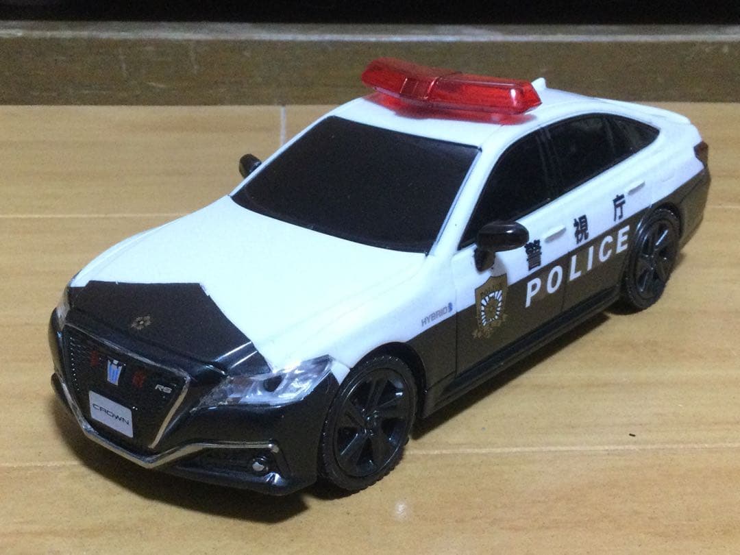 クラウン220系 覆面パトカー 警視庁パトカー ラジコン - メルカリ