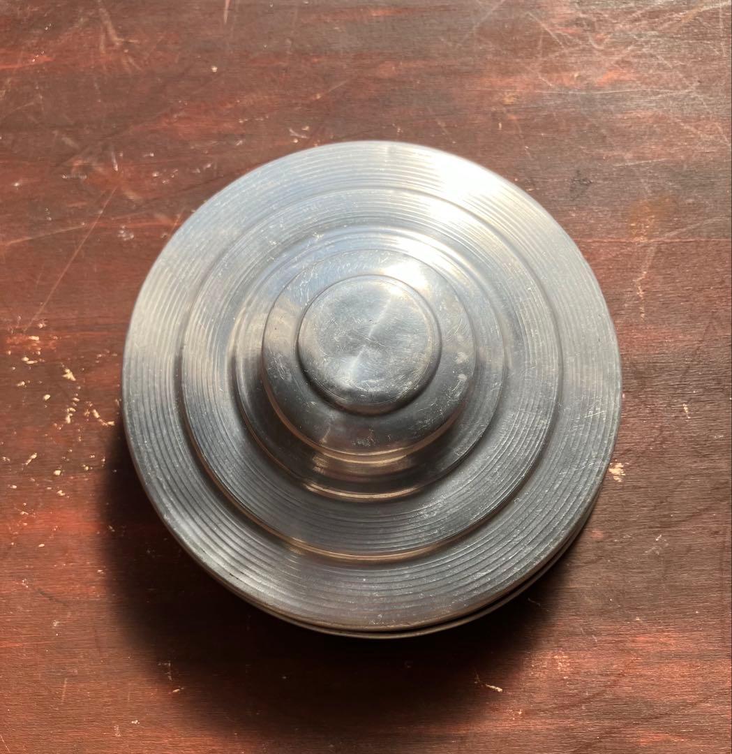 昭和レトロ 小ぶりザイズのタイプ違い 蓋付きガラス瓶 2個セット