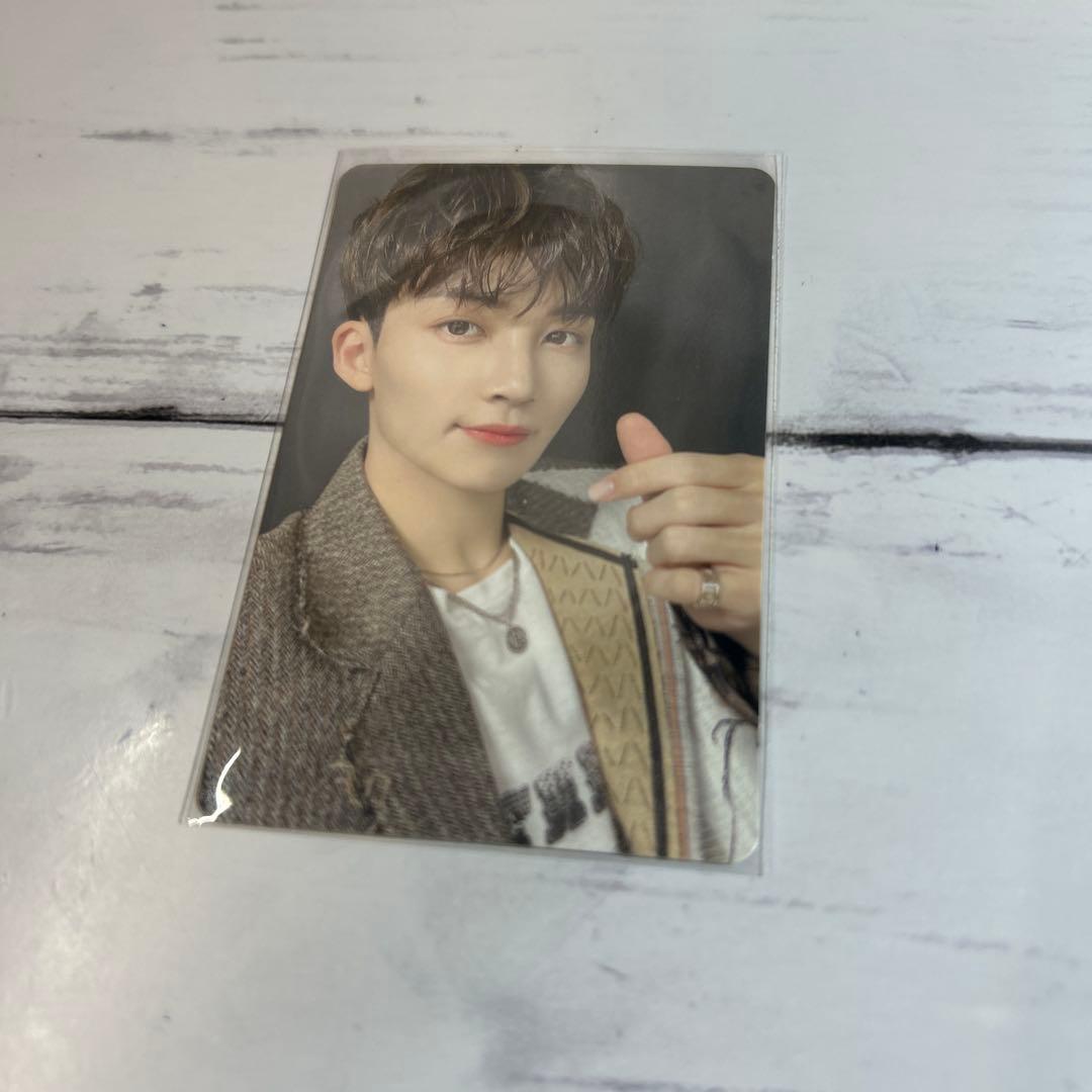 SEVENTEEN 舞い落ちる花びら ジョンハン トレカ - メルカリ