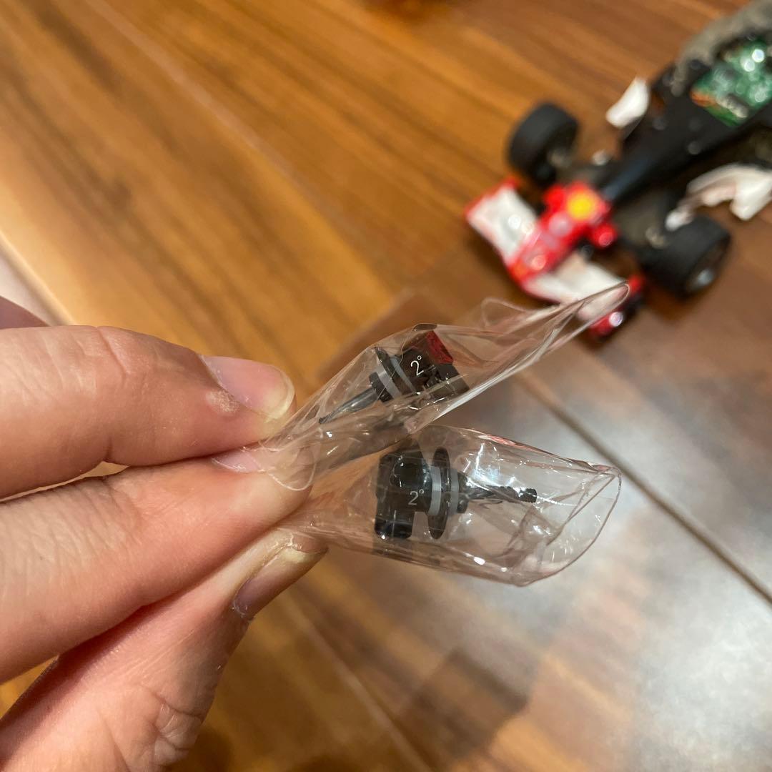 B*s様 ミニッツ フォーミュラー F-1 AM基盤、アルミフロントナックル2