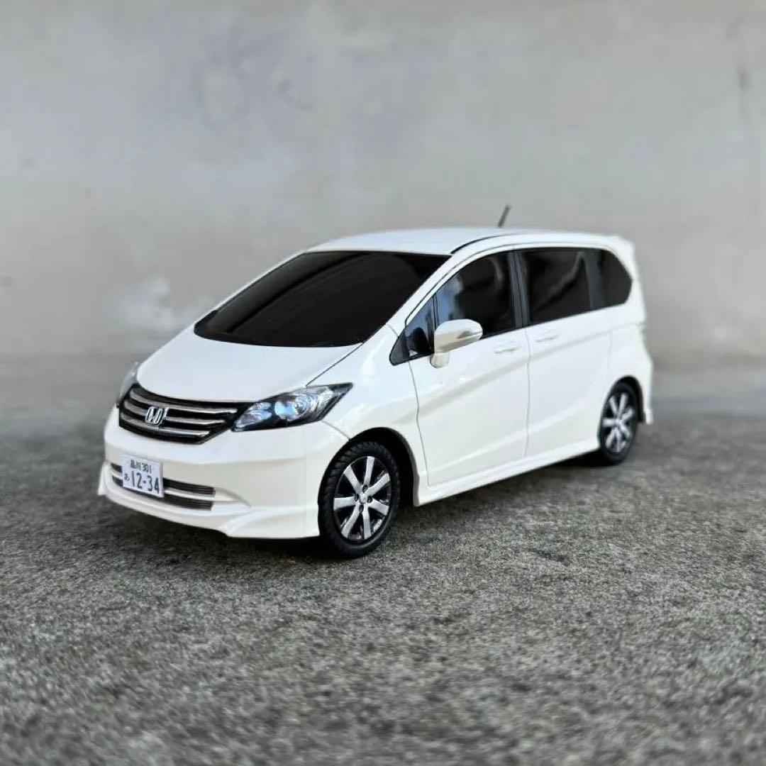 ホンダ フリード カラーサンプル ミニカー - メルカリ