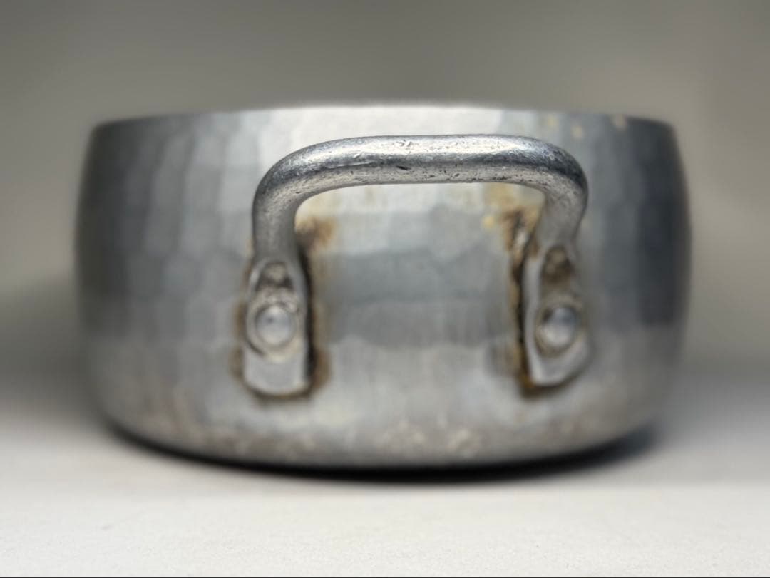 京都料理道具 有次 アルミ鍋 鎚起 中古品18㎝ - メルカリ