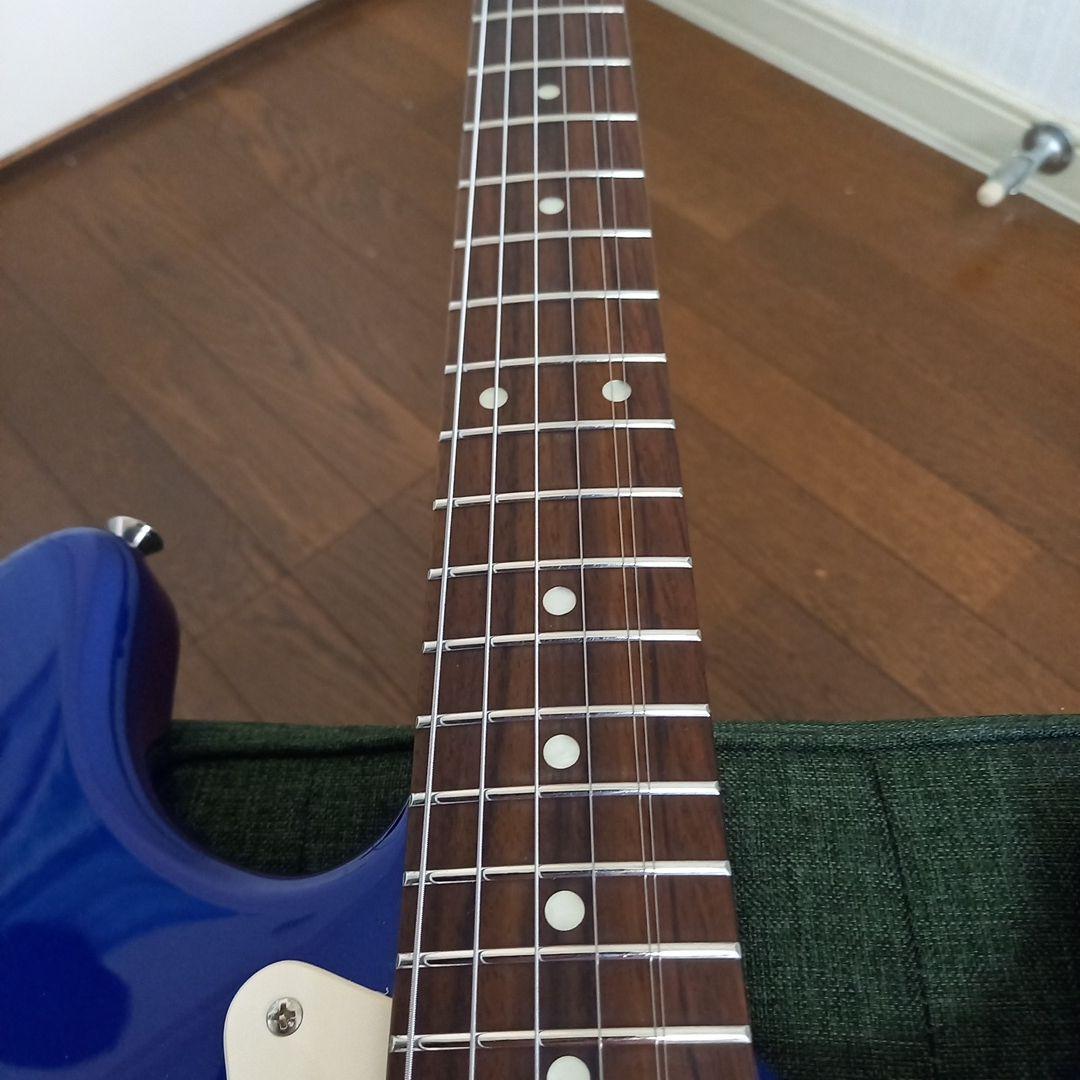 美品』金文字ロゴSquier By Fender Affinity STRAT - メルカリ