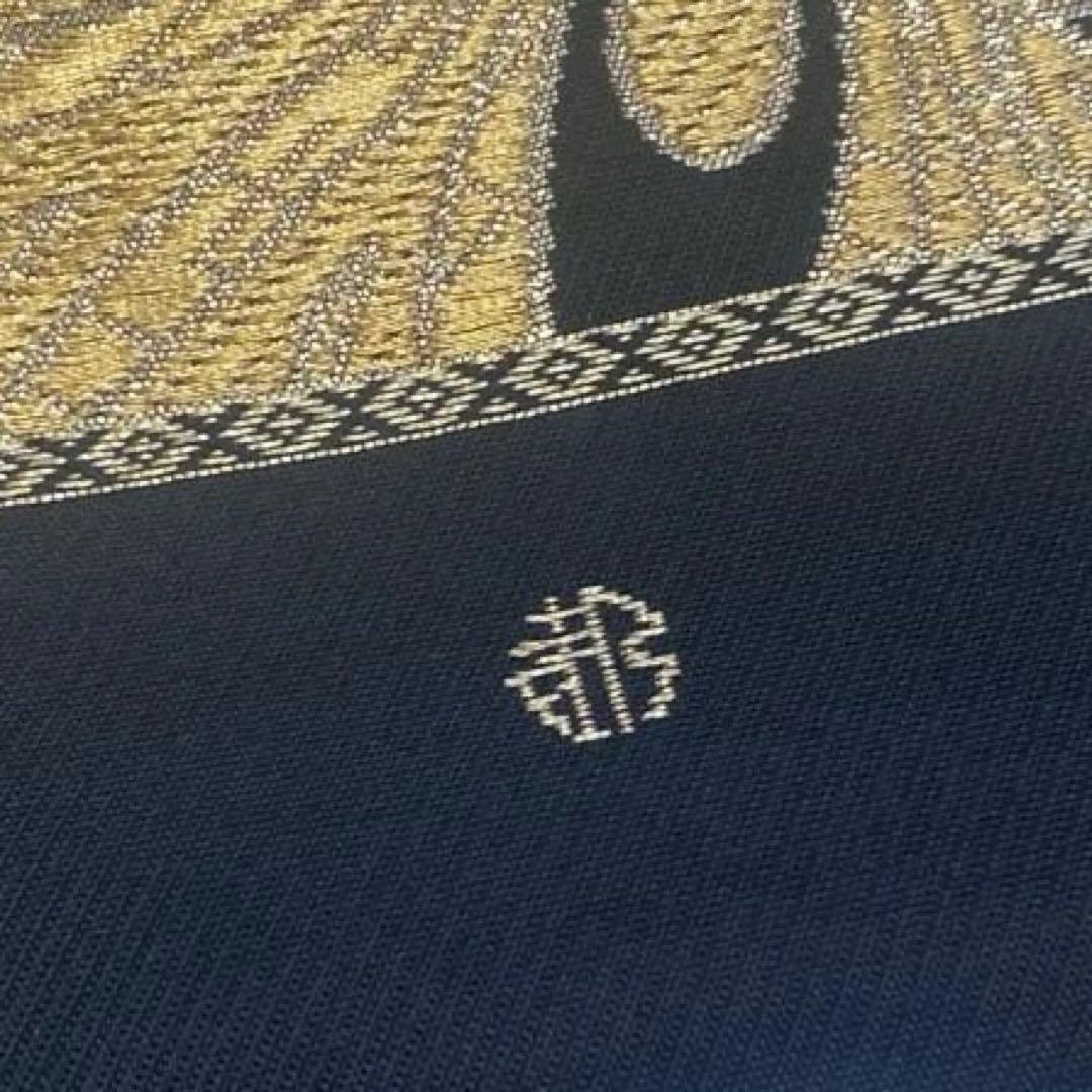 table runner 「立涌に金彩蝶」 帯リメイク 正絹 - メルカリ