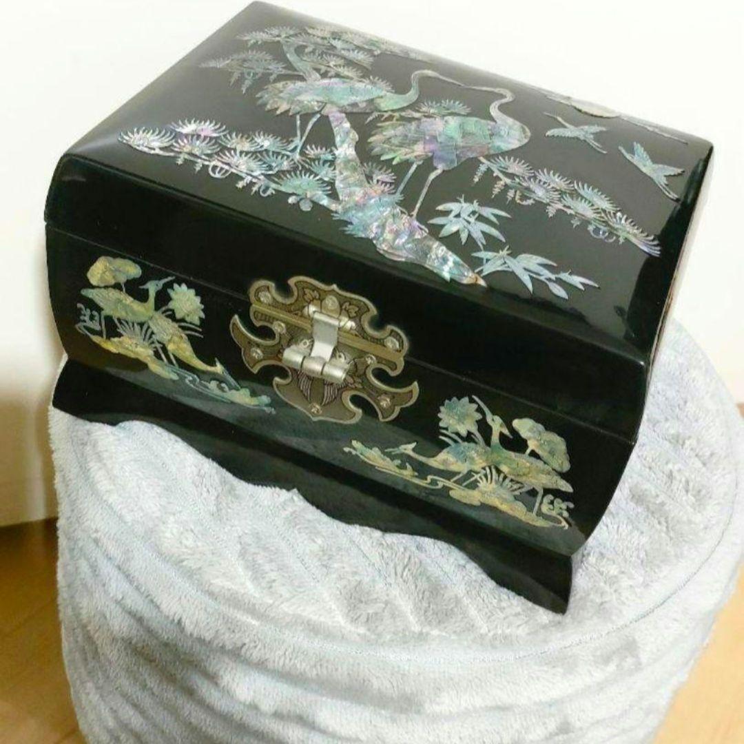 【高級】螺鈿と黒漆◇ 宝石箱 ◇小物入れ◇鏡＆オルゴール付き【貝細工】 螺鈿細工 オルゴール 鍵付き 小物入れ 宝石箱 化粧箱 らでん - メルカリ
