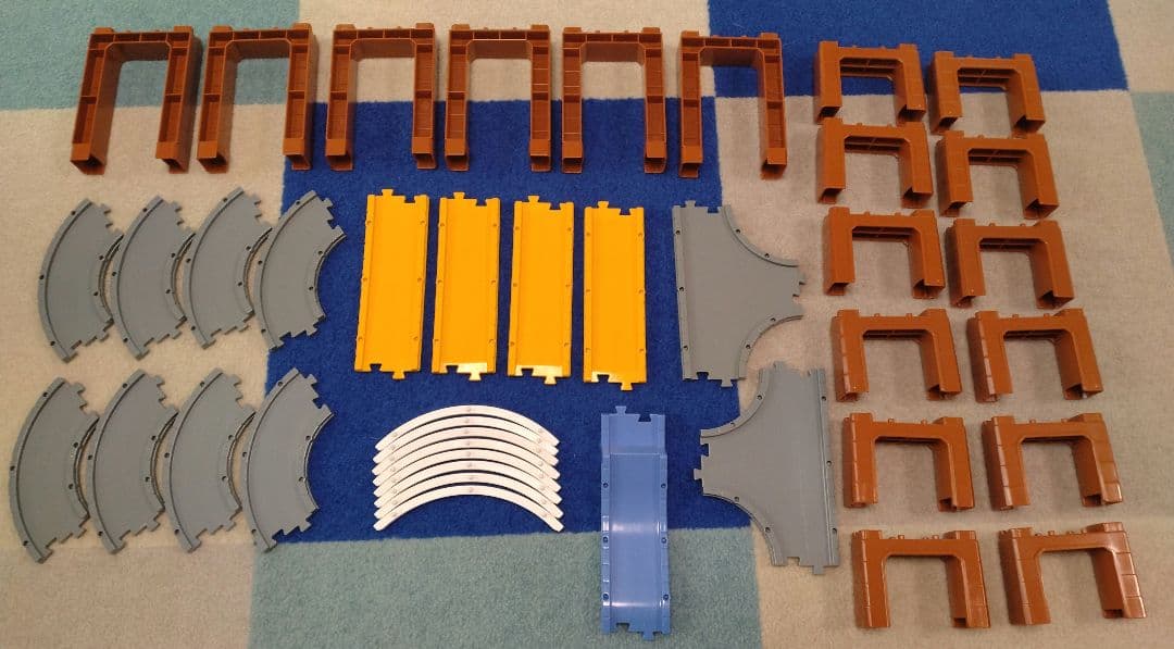 トミカ どうろセット マウンテン オフロード 全18セット - メルカリ