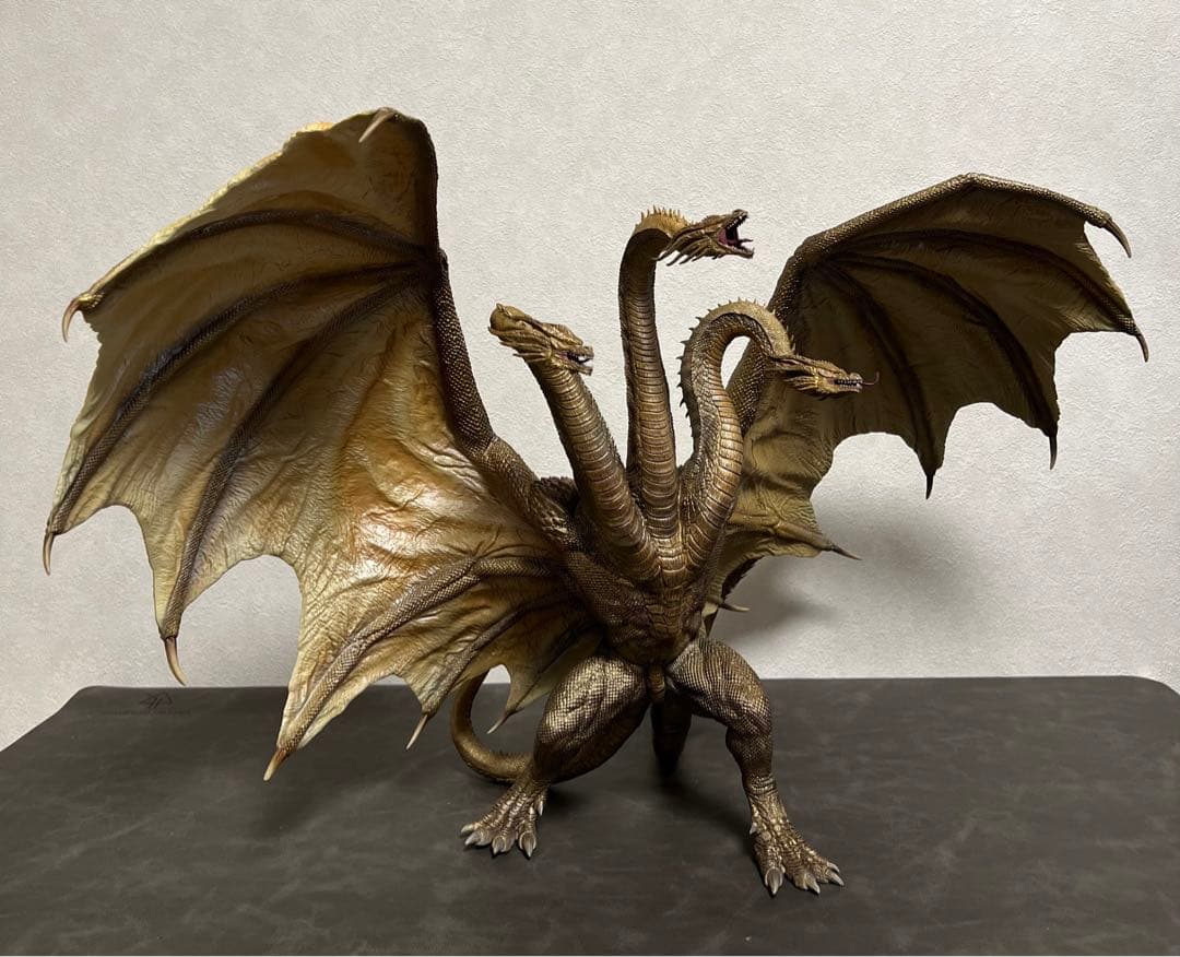 最終値下げ】東宝大怪獣シリーズ キングギドラ (2019) - メルカリ