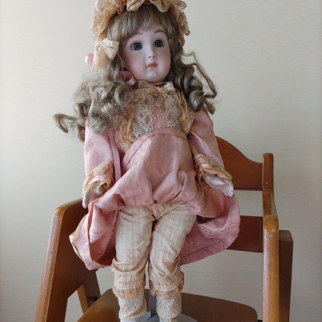 お取り置き　めりこさま分　スタンドつき　アンテ−クビスクドール胴体のみです。