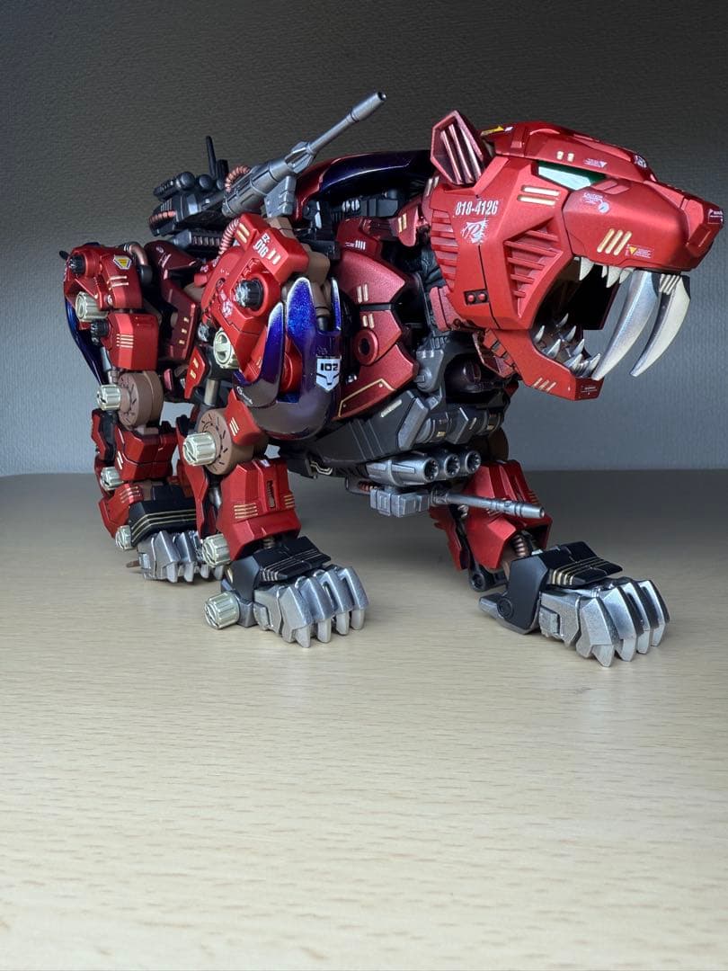 ロ*D様 AZ-05 ゾイド セイバータイガー 塗装済み完成品 - メルカリ
