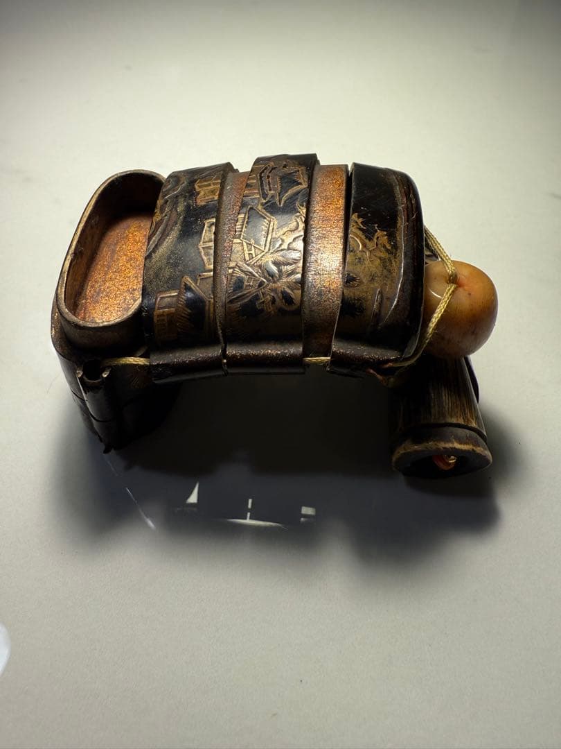 蒔絵 印籠 人物彫刻根付付 - メルカリ