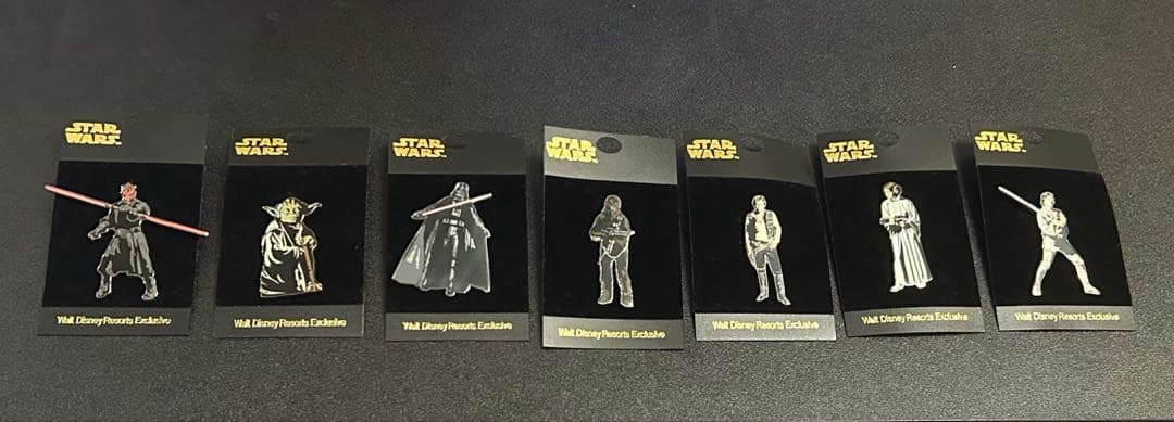 【最終値下げ】【レア】2002年限定スターウォーズ　非売品　ピンバッジ　セット 予約・購入】スター・ウォーズ ピンバッジコレクション /設置場所