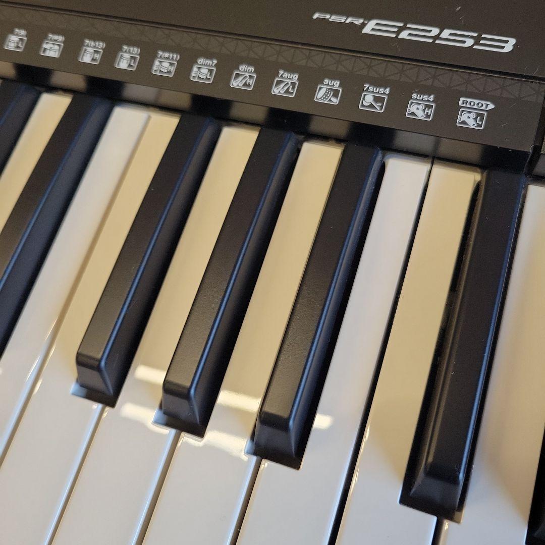 値下げ‼️ヤマハ YAMAHA PSR-E253 電子キーボード - メルカリ