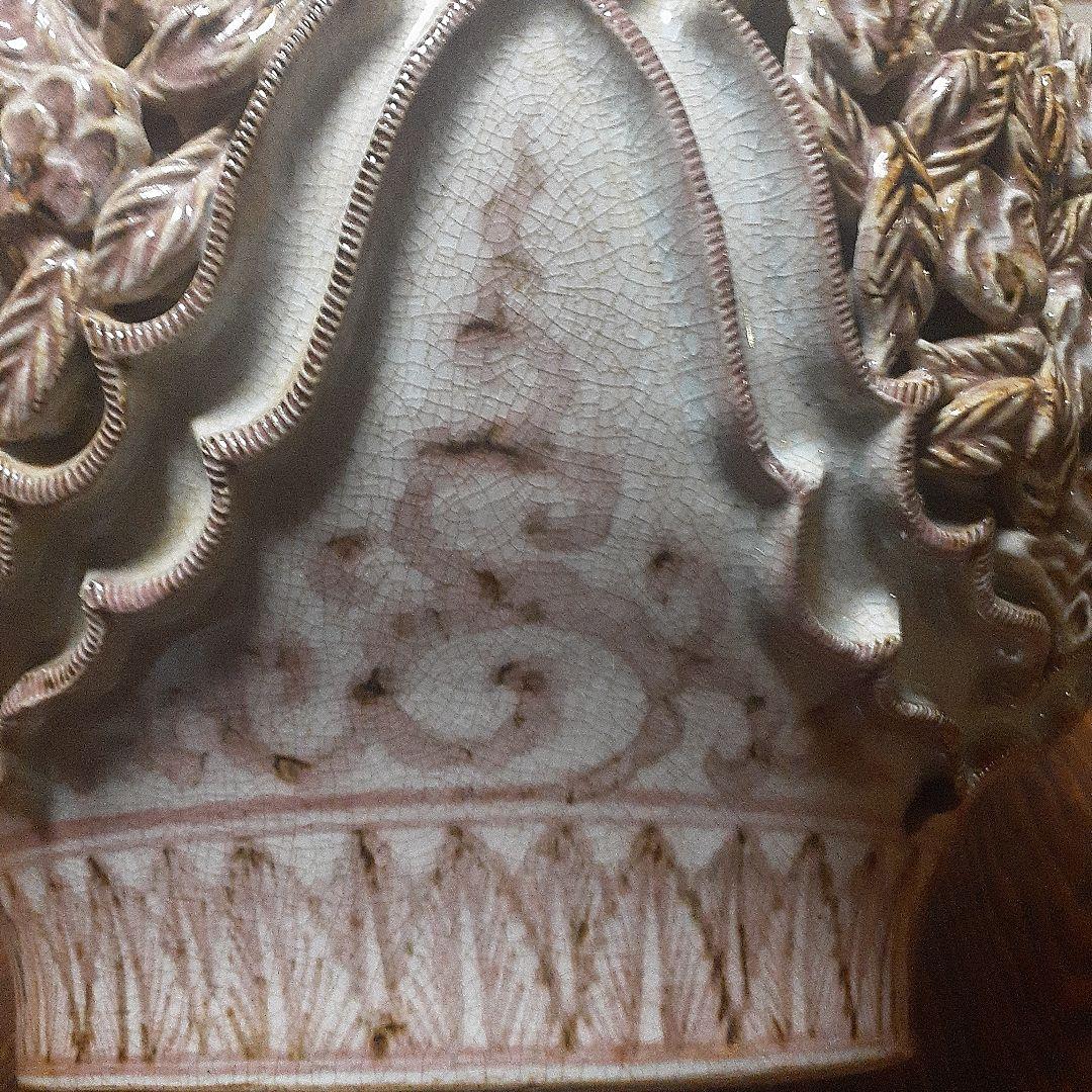 中国元時代釉裏紅 草花貼付け三龍耳壺 - メルカリ