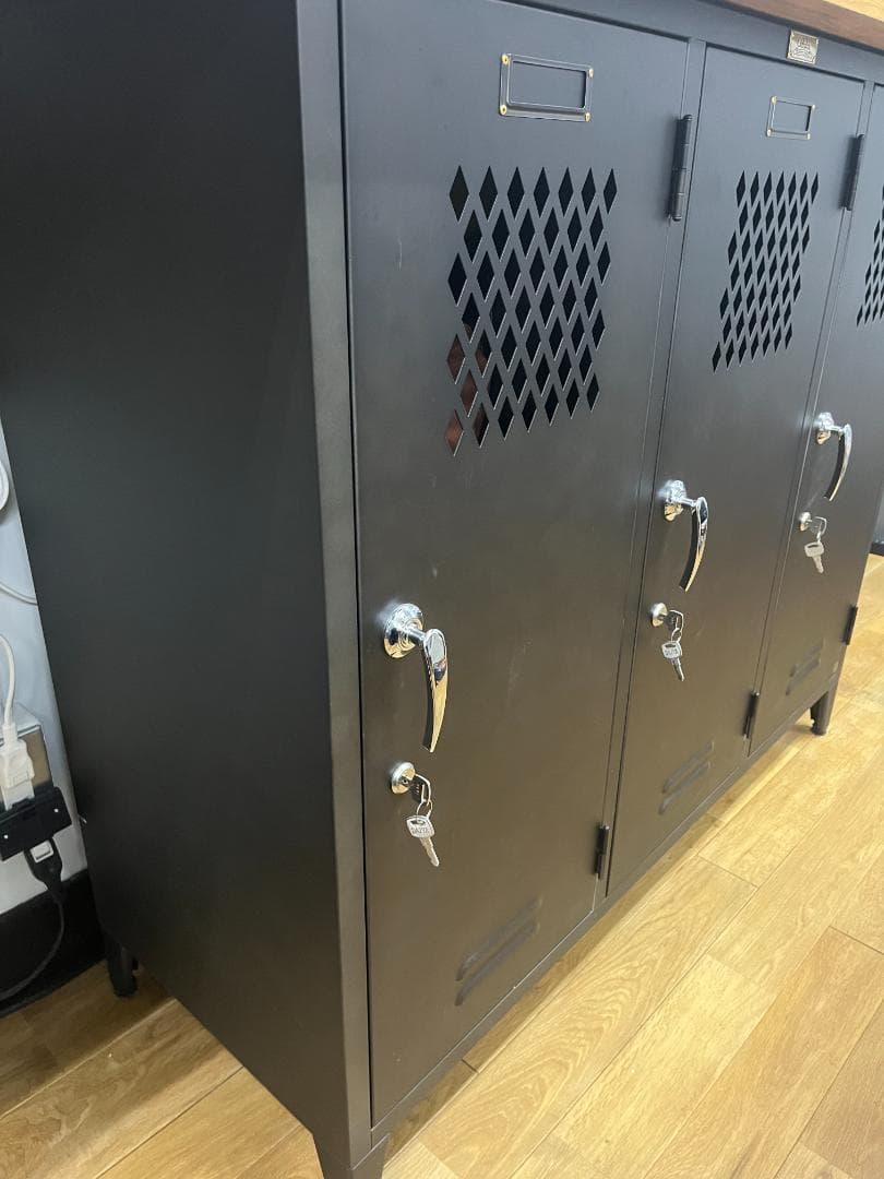 スチール製ロッカー オーダー インダストリアル 鍵付き アンティーク