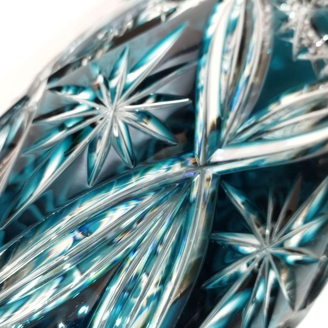 希少】エルベクリスタル 色被せ花瓶 シーブルー 高さ23cm - メルカリ