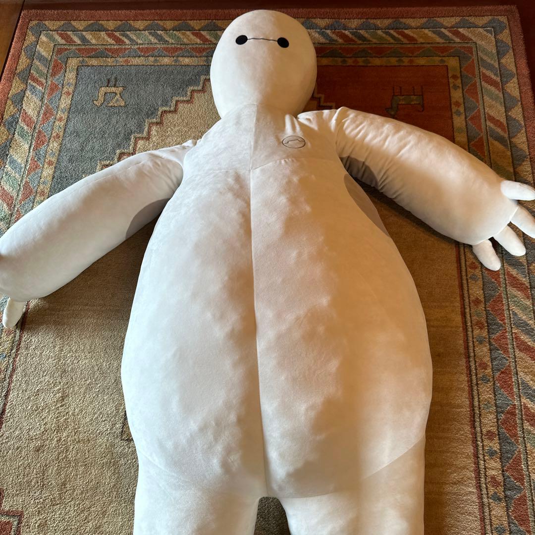 巨大ベイマックス　140センチ ベイマックス”巨大ぬいぐるみ（クッション）（全長140cm） - メルカリ