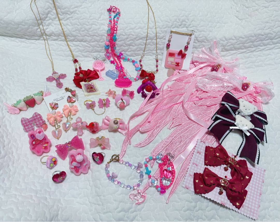 【28点セット売り】ピンク ハンドメイドアクセサリー ロリィタ 量産型 ガーリー SEASONZ ゆめかわ カチューシャ いちご ガーリー 甘め | ロリータ