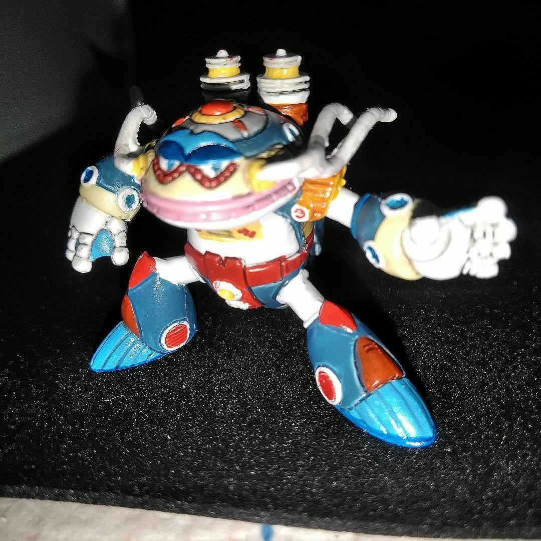 ロックマン フィギュア 消しゴム エレキテルナマズロス 塗装品 - メルカリ