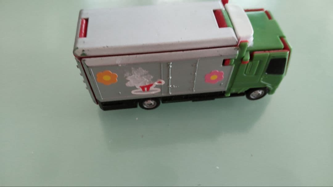 voov 40台 ハッピーセットブーブ 8台 計48台 - メルカリ