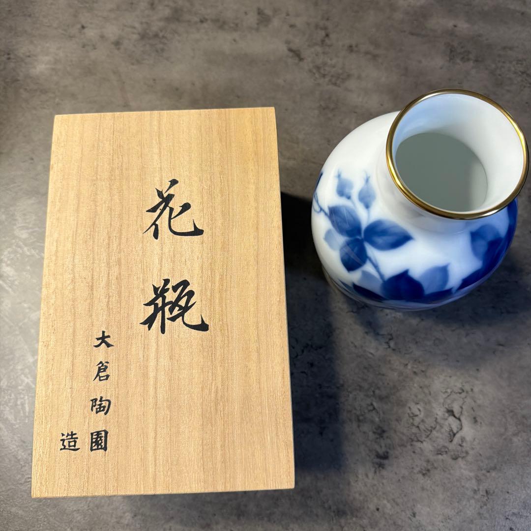 大倉陶園 19cm OKURA ブルーローズ 花瓶 金縁 花器 - メルカリ