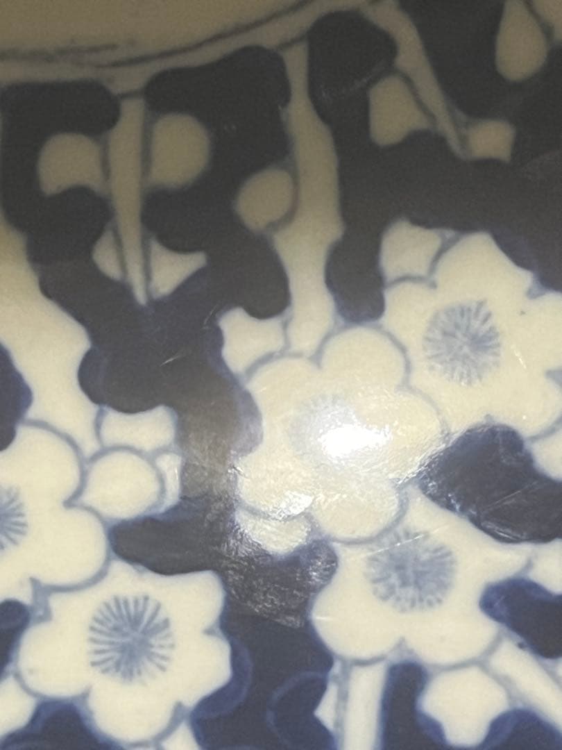 中国骨董品？古い染付 、古い青と白の花柄ボウル 旧家蔵出し （澄んだ