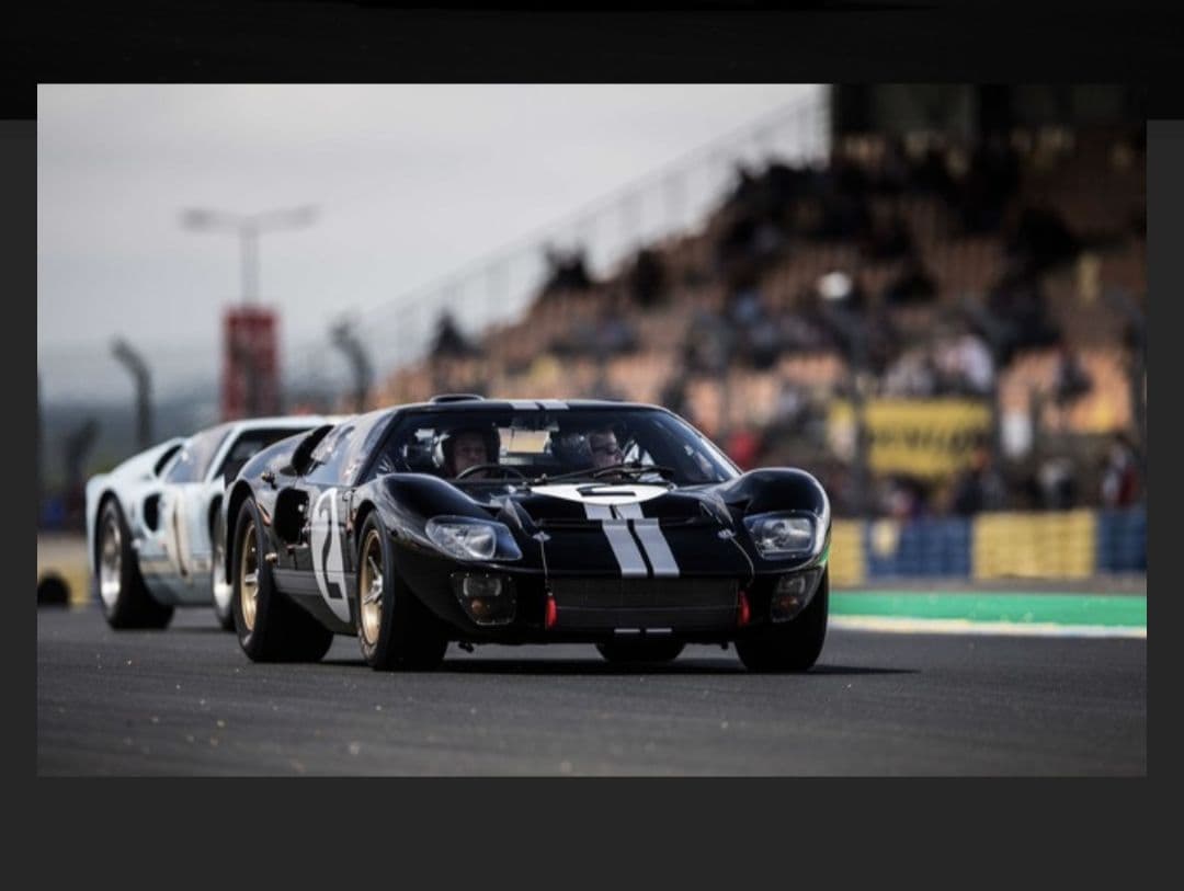 1/18 フォードGT-40 MK2　 Shelby Collectibles