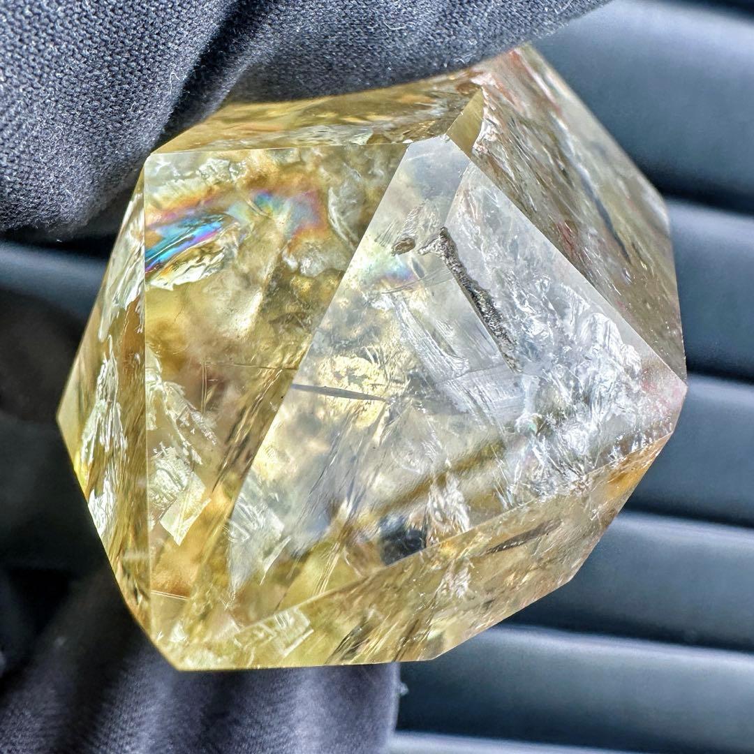 金運·浄化】シトリン☆黄水晶 六角柱レインボー☆ファントム 超パワー