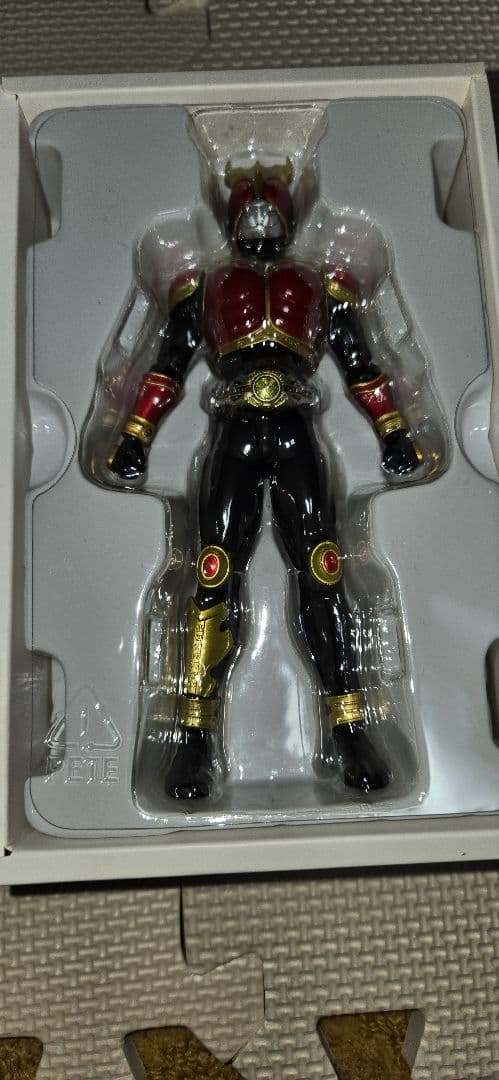 【中古】S.H.Figuarts　真骨頂　仮面ライダークウガ　ライジングマイティ