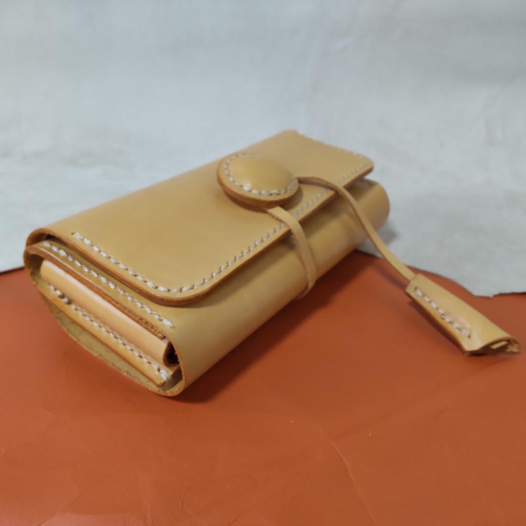 シャグポーチ三つ折り(イエローキャメル)コンチョ紐止め 国産牛革【R